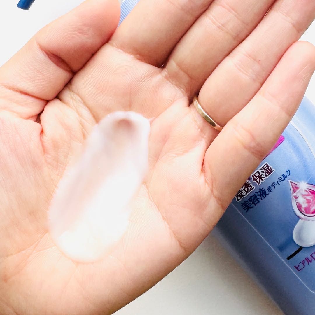 ニベア ルーセントビューティ ディープモイスチャー 浸透保湿美容液ボディミルク リッチローズの香り/ニベア/ボディミルクを使ったクチコミ（3枚目）