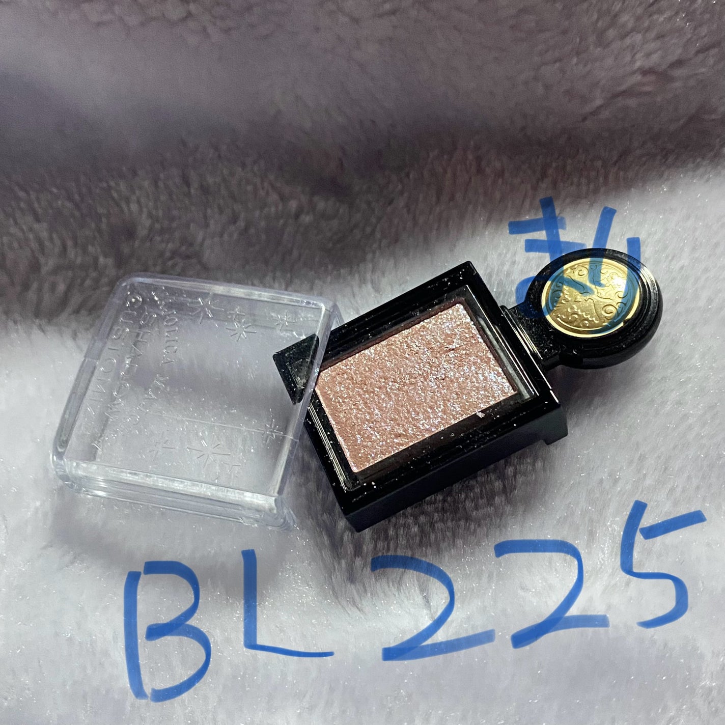 シャドーカスタマイズ (フローティング)/MAJOLICA MAJORCA/単色アイシャドウを使ったクチコミ(1枚目)