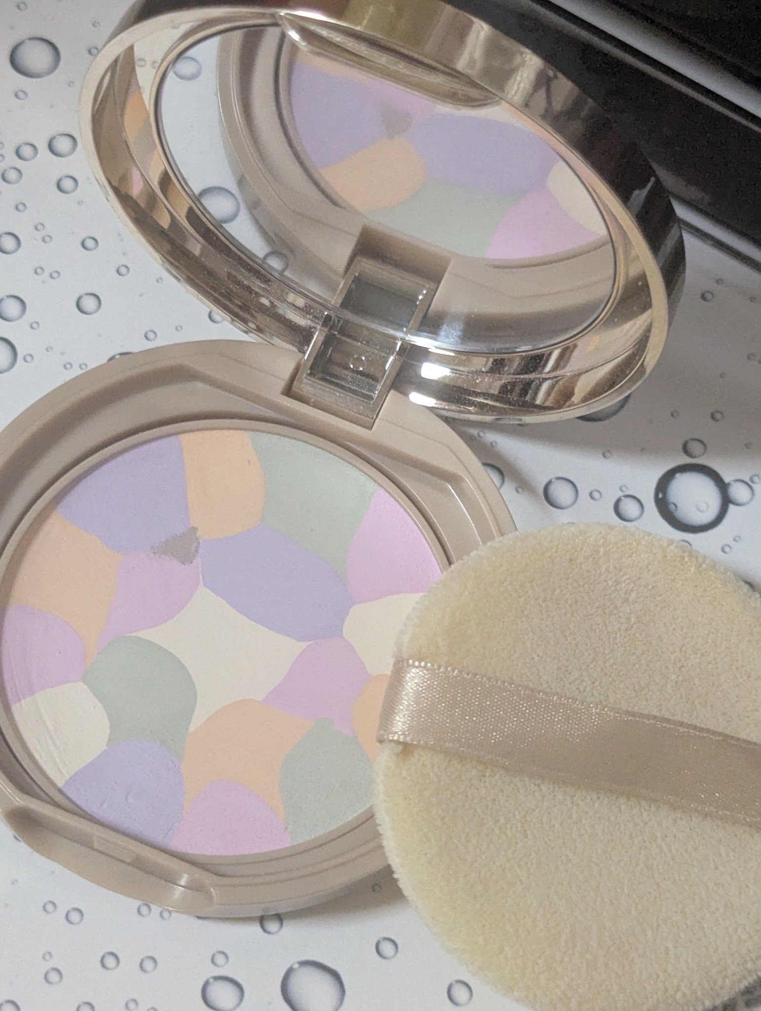 マシュマロフィニッシュパウダー　～Abloom～/キャンメイク/プレストパウダーを使ったクチコミ（2枚目）