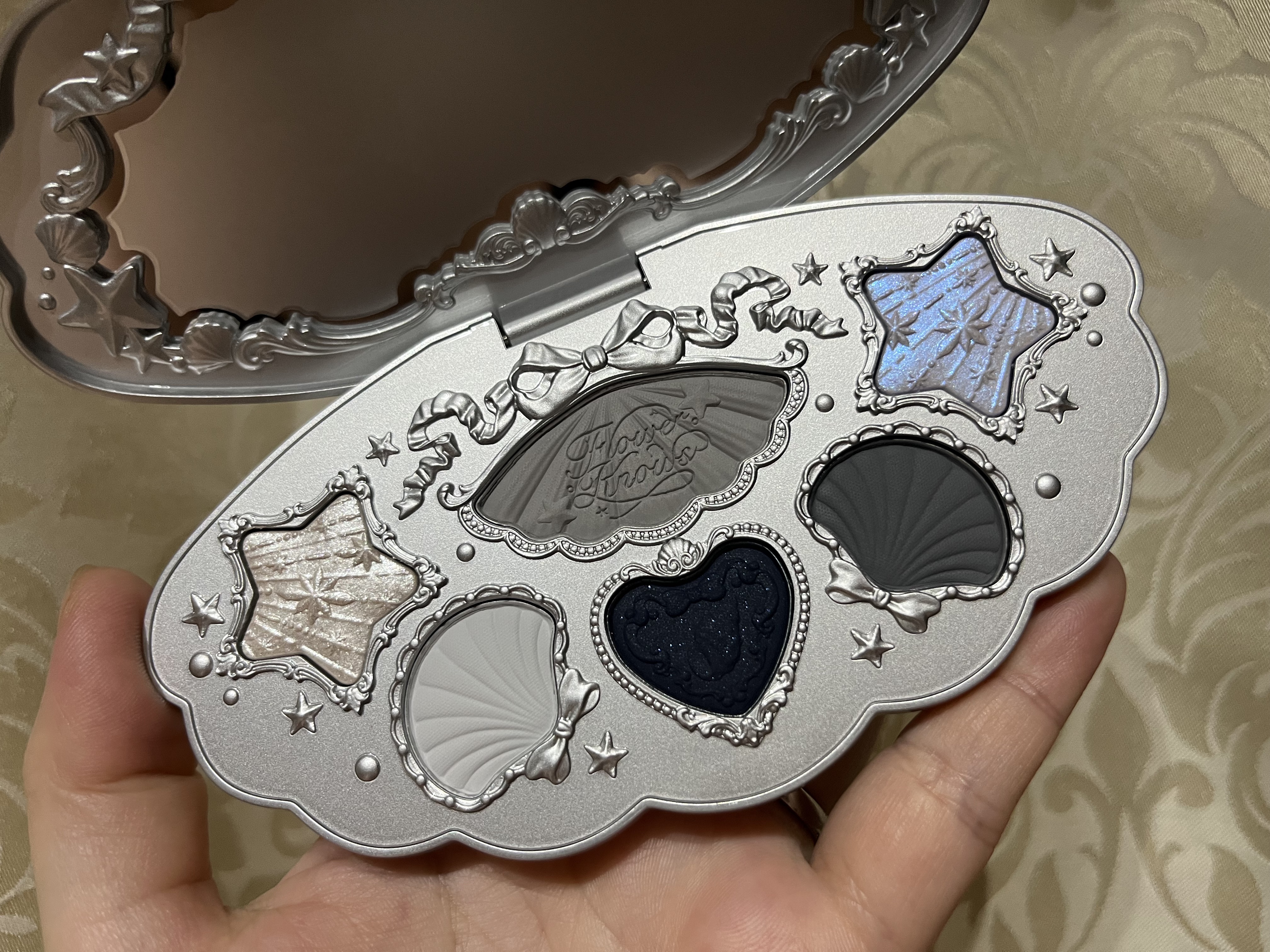 シェルズジュエルコレクション サテンチーク 03 Coral Seashell/FlowerKnows/パウダーチークを使ったクチコミ（3枚目）