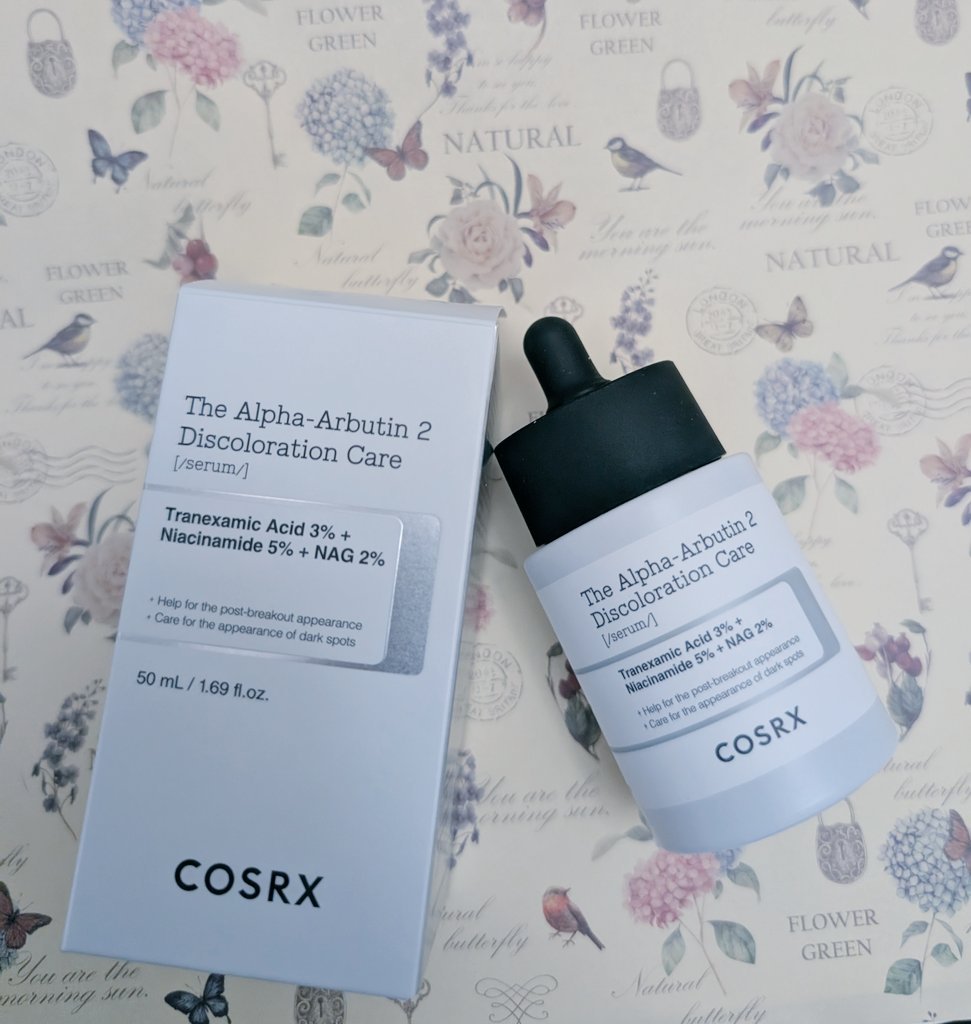 COSRX
RX The Alpha-Arbutin 2 Discoloration Care Serum  

ニキビ跡や色素沈着に悩む人たちのための美容液！

ニキビ跡を消す為の4つのケア成分配合
→「アルファアルブチン」2%、「ナイア
