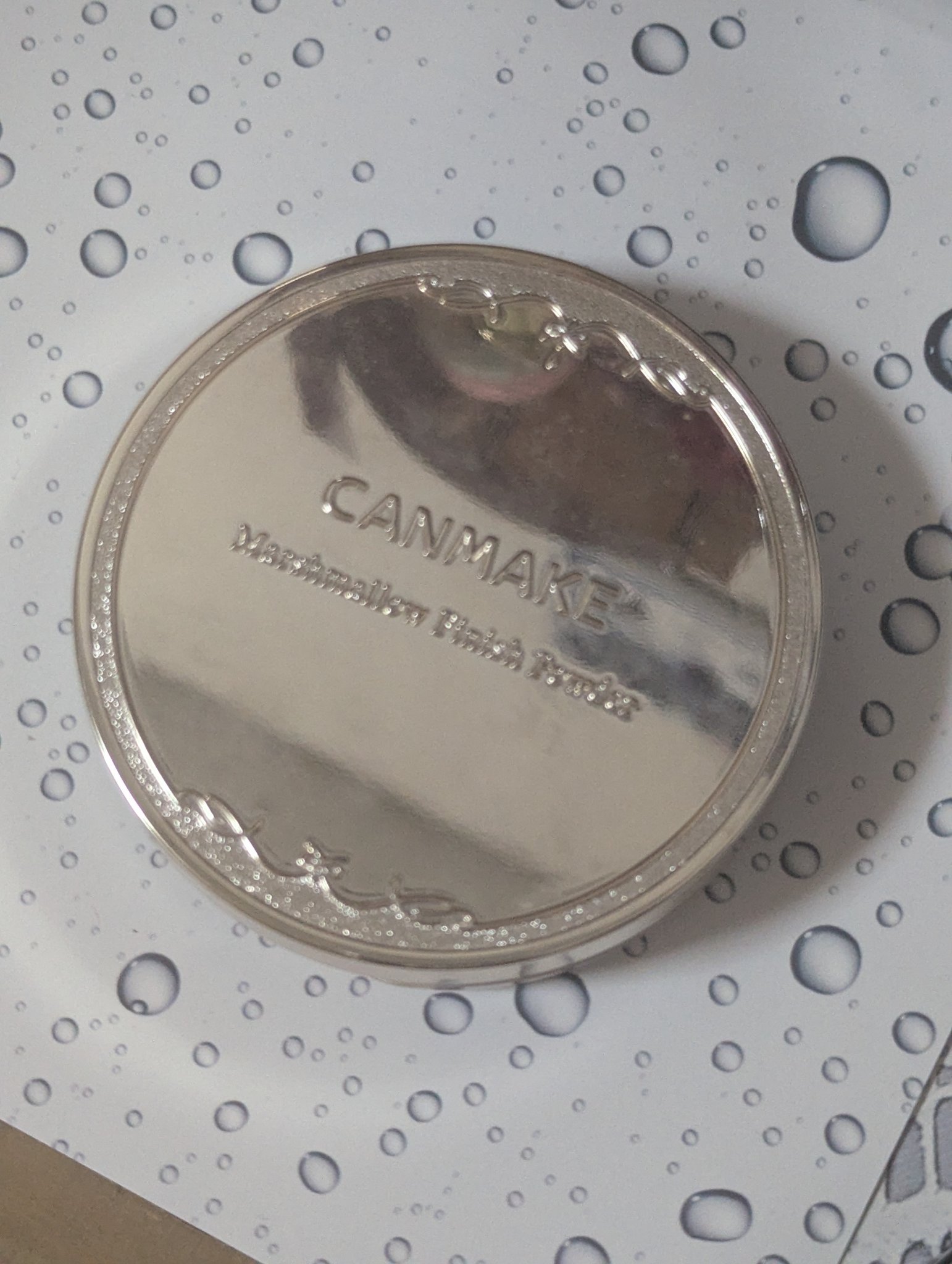 マシュマロフィニッシュパウダー　～Abloom～/キャンメイク/プレストパウダーを使ったクチコミ（1枚目）