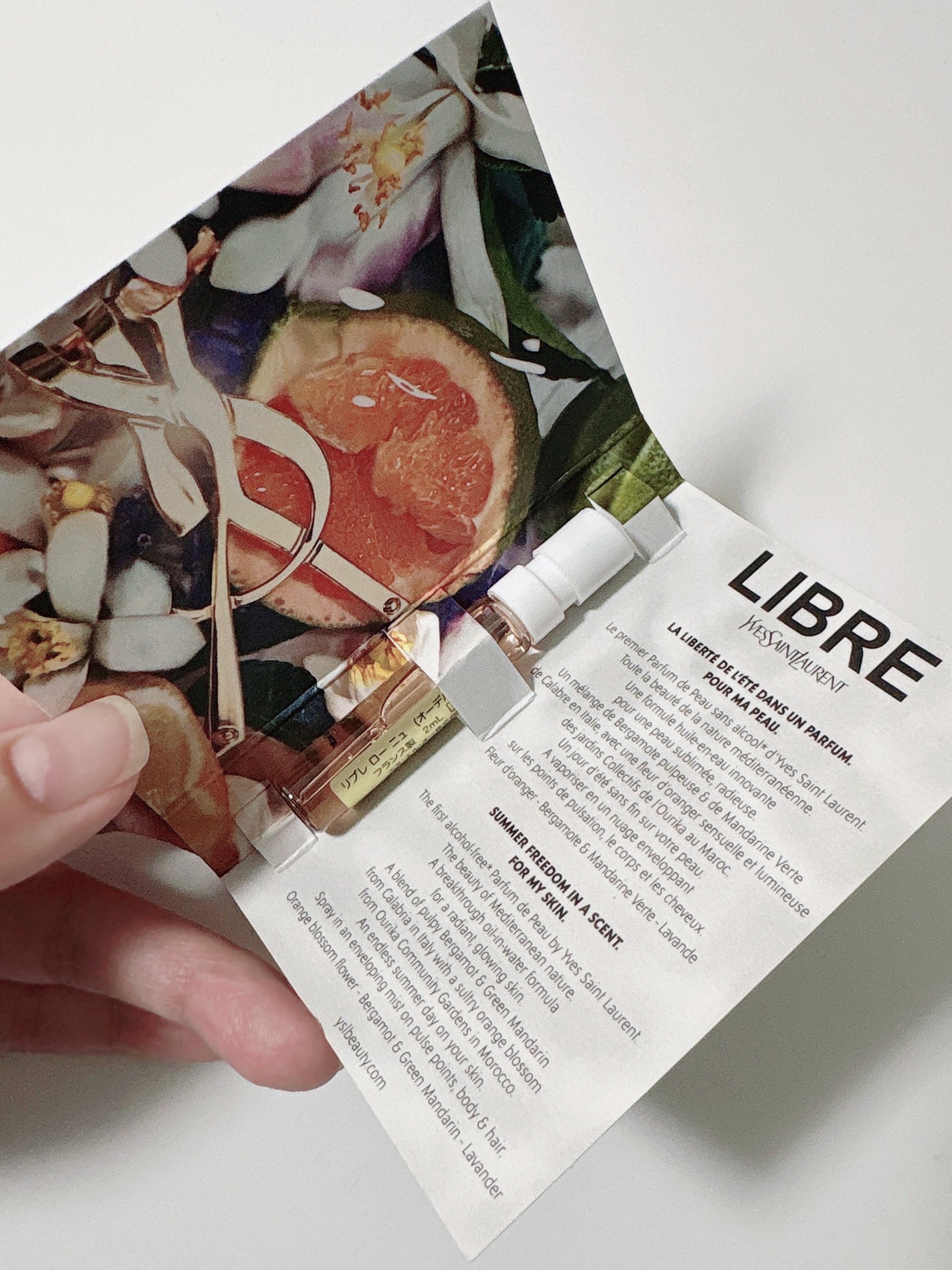 リブレ ロー ニュ/YVES SAINT LAURENT BEAUTE/香水(レディース)を使ったクチコミ(2枚目)