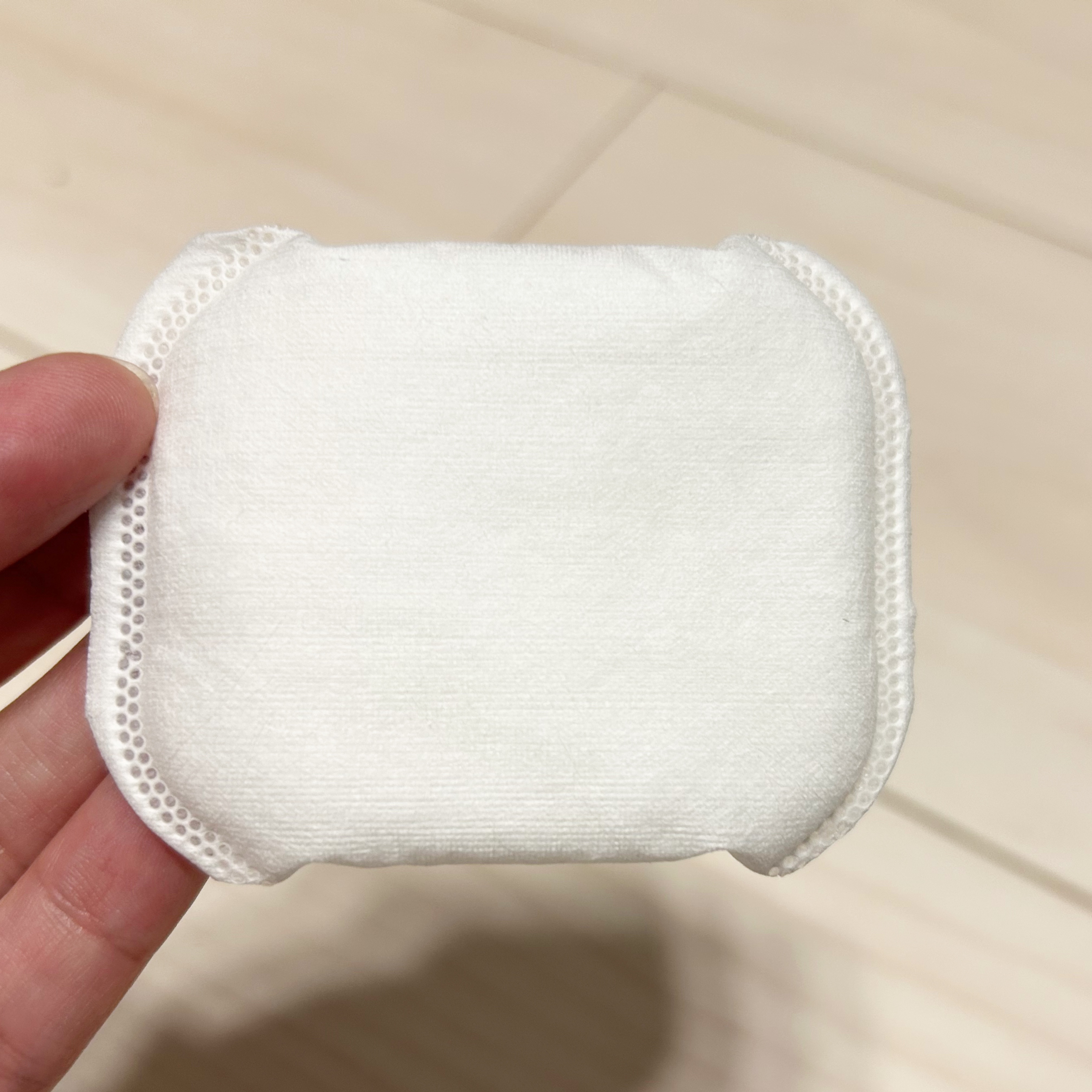 シルコット ふきとりコットンシルキー仕立てのクチコミ「シルコット　ふきとりコットン
メイク汚れ・角質まですっきりふきとる

ニキビが増えたので朝に拭.....」（2枚目）