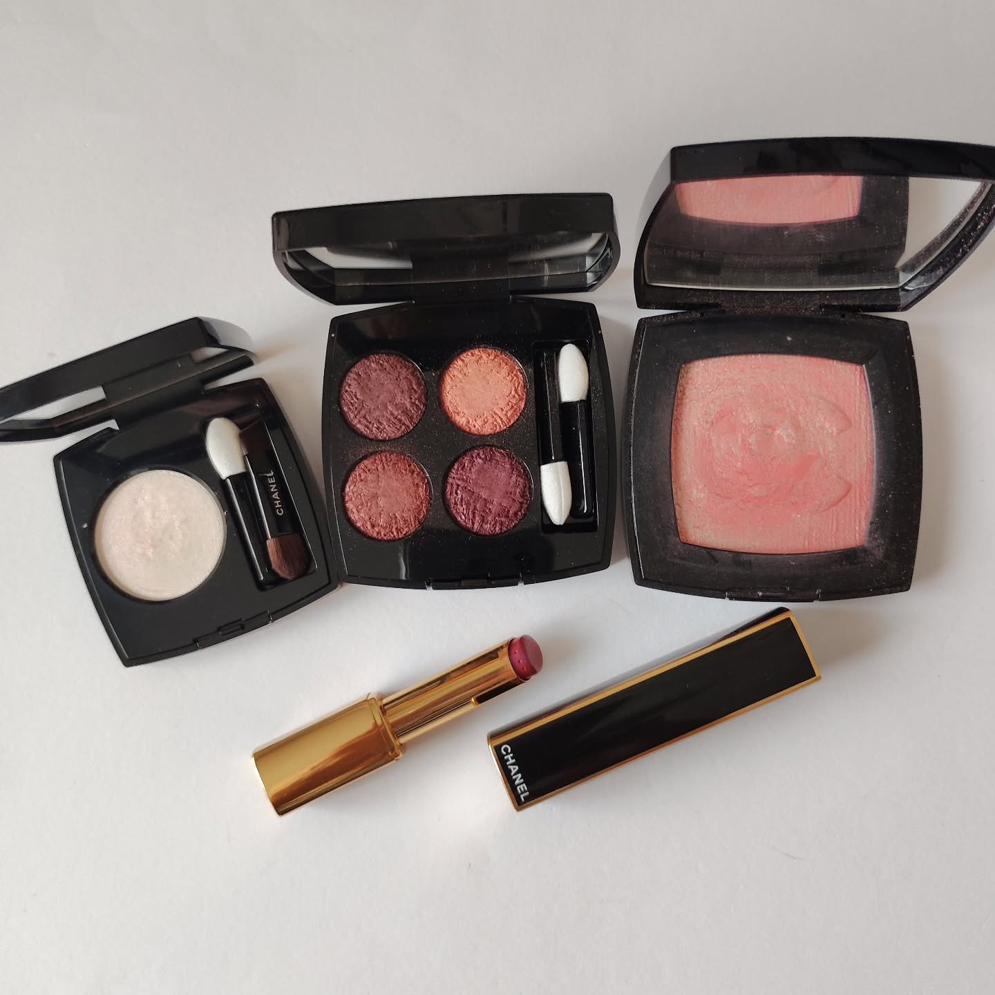 オンブル エサンシエル/CHANEL/単色アイシャドウを使ったクチコミ（1枚目）