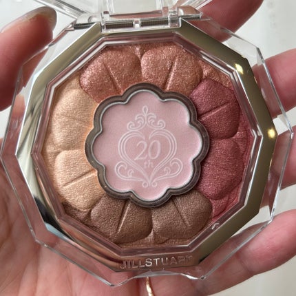 ジルスチュアート ブルームクチュール アイズ ガーランドウィズユー/JILL STUART/アイシャドウパレットを使ったクチコミ(4枚目)