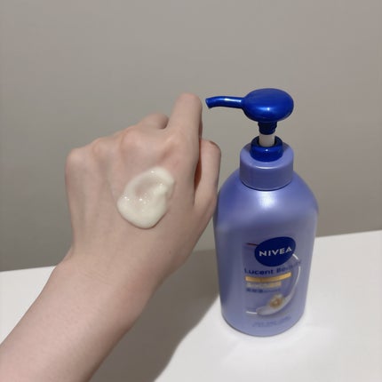 ニベア ルーセントビューティ バイタルエンリッチ ふっくら豊潤美容液ボディミルク カモミール&ローズの香り/ニベア/ボディミルクを使ったクチコミ(2枚目)