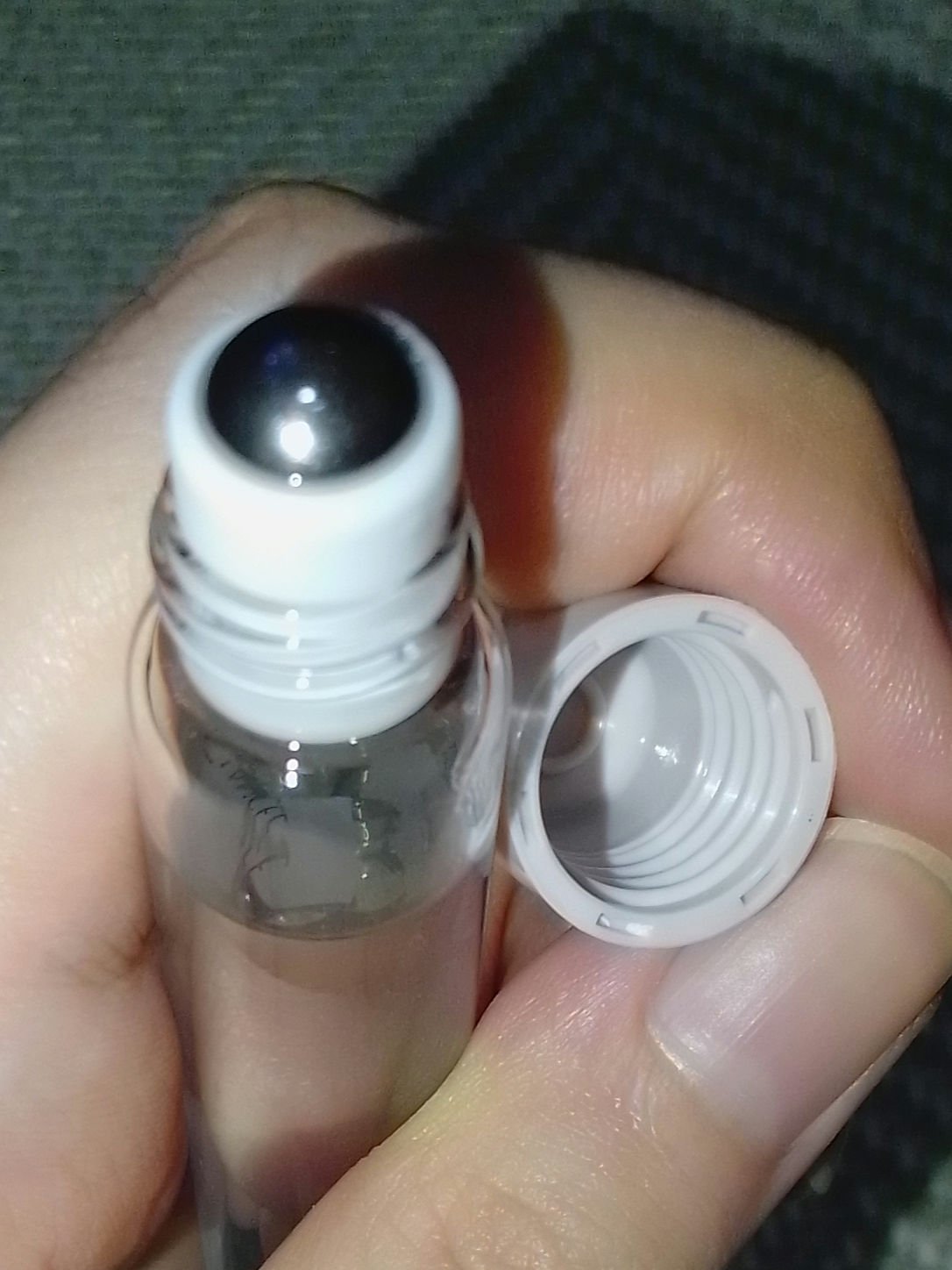 パルファンドトワレ ロールオン ホワイトフローラル/フィアンセ/香水(レディース)を使ったクチコミ（2枚目）