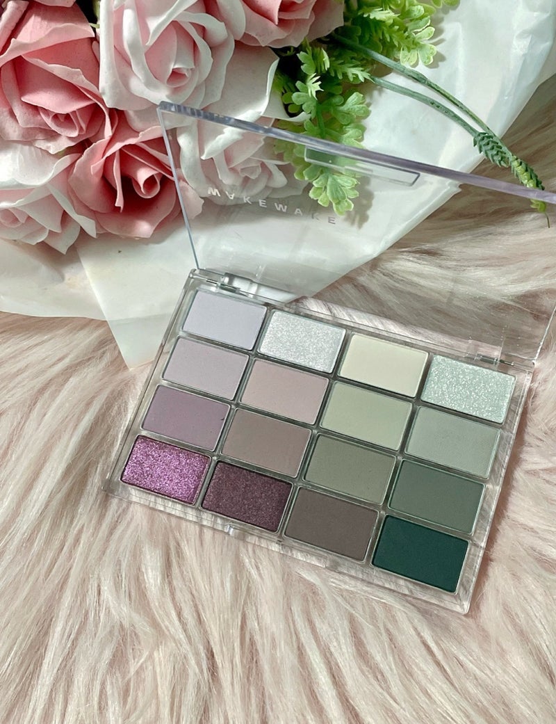 ソフトブラーリングアイパレット/wakemake/アイシャドウパレットを使ったクチコミ(2枚目)