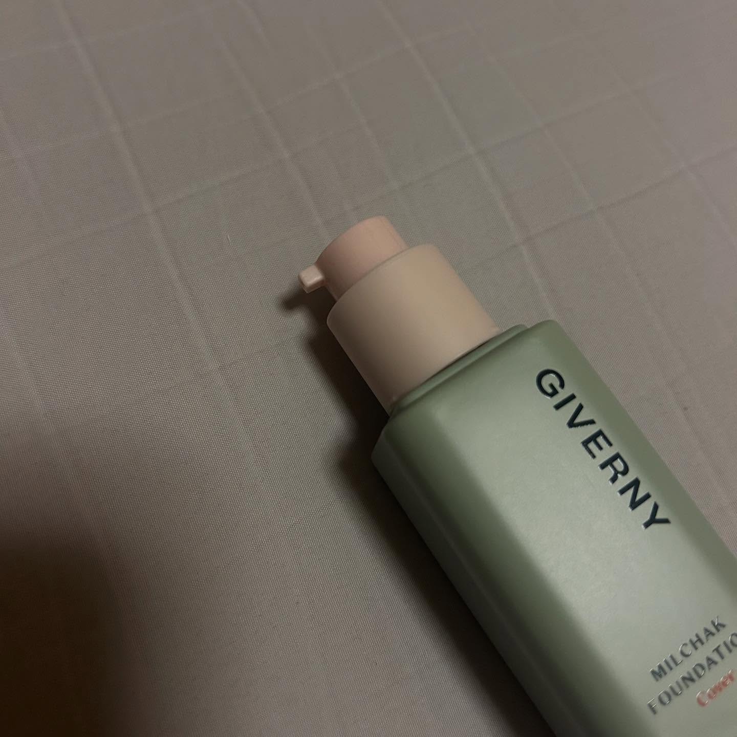 ジヴェルニー 密着カバーファンデーション/GIVERNY/リキッドファンデーションを使ったクチコミ（3枚目）