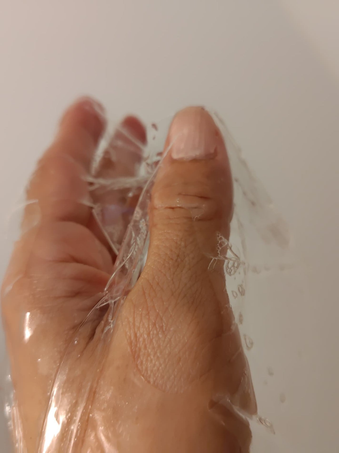 ひろちゃん on LIPS 「エキスパートナイアシンビター5%フィルムゲルマスク🟨🟨🟨🟨🟨🟨..」(2枚目)