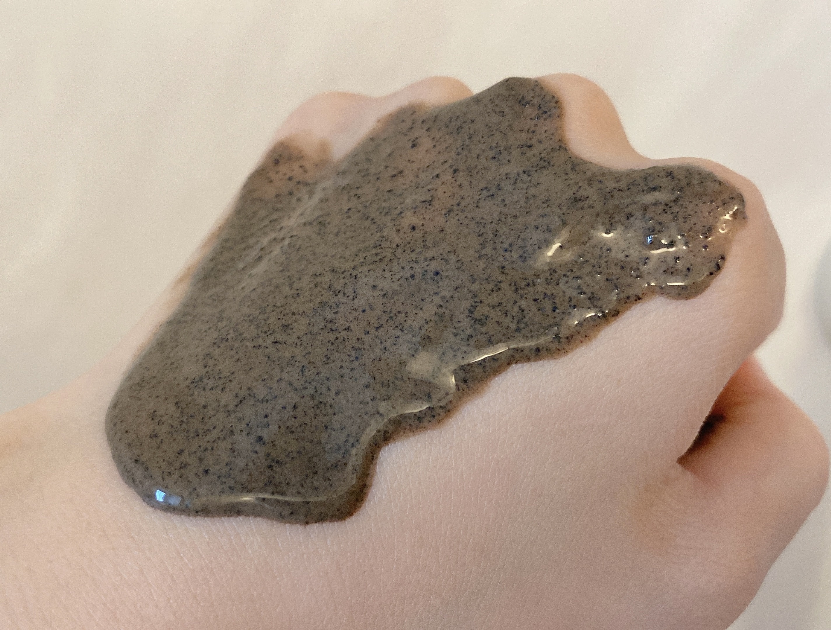 ラッシュ カップ オブ ブラックのクチコミ「LUSHのコーヒーパックが本物すぎた☕️
開けた瞬間コーヒーを焙煎してる香りふわっとパック中も.....」（2枚目）