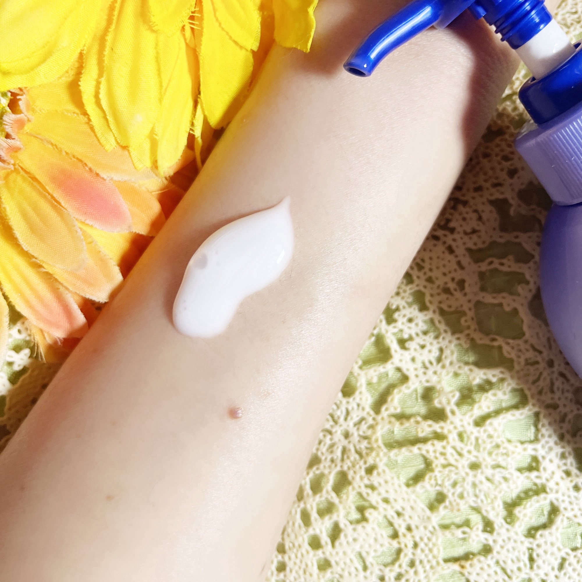 【医薬部外品】ニベア ルーセントビューティ シルクブライトニング ブライトニング美容液ボディミルク/ニベア/ボディミルクを使ったクチコミ（2枚目）