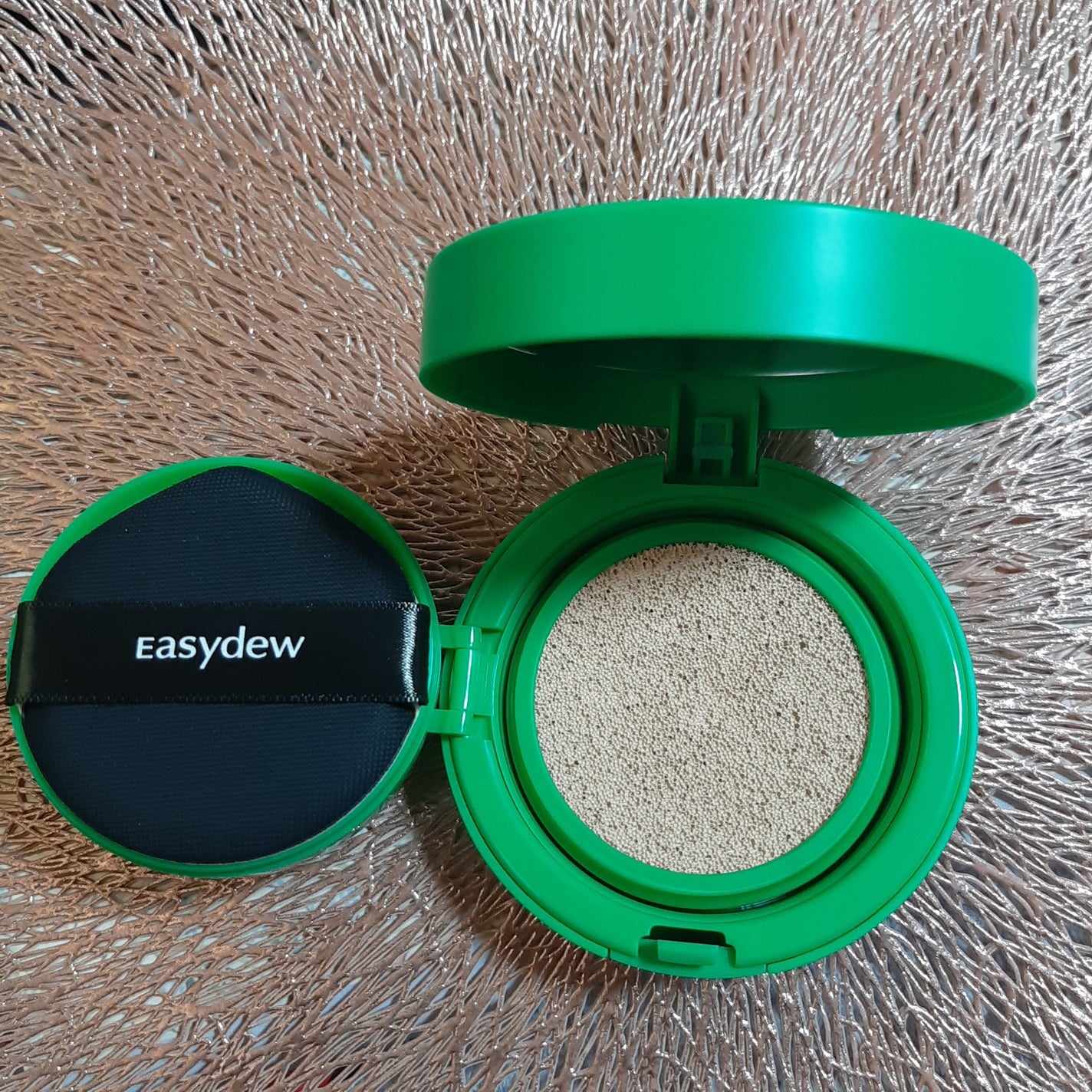 イージーデュー メラB トーニングアンプルクッション/Easydew/クッションファンデーションを使ったクチコミ(1枚目)