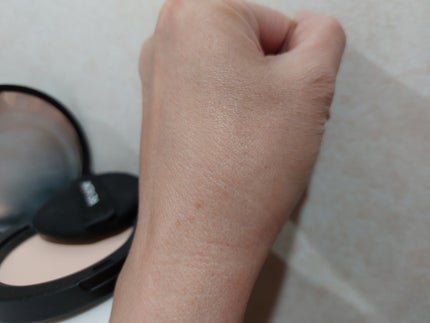 レブロン カラーステイ ロングウェア UV プレスト パウダー/REVLON/プレストパウダーを使ったクチコミ(4枚目)