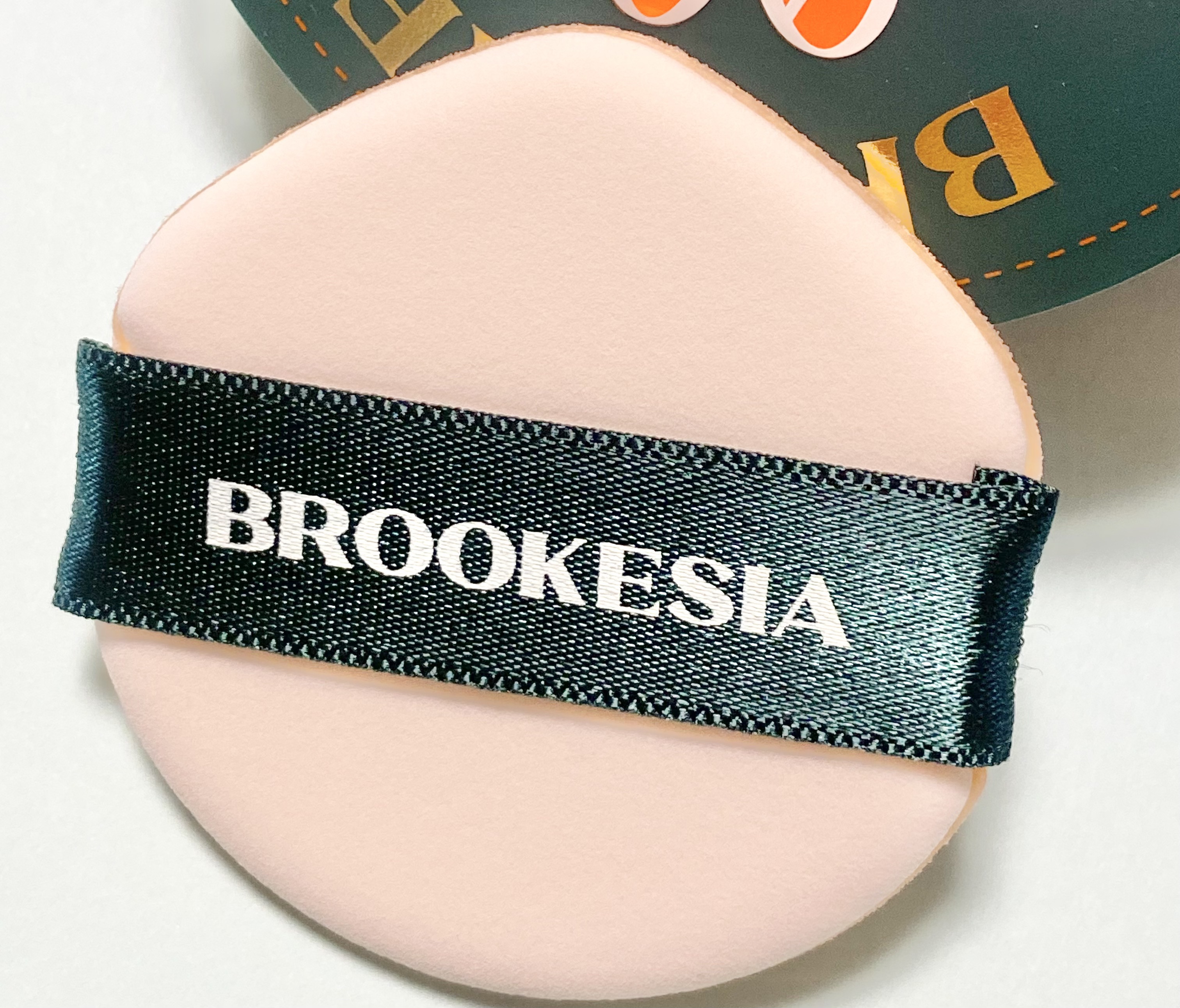 スキンエンハンサー コンパクト クッション (マット)/BROOKESIA/クッションファンデーションを使ったクチコミ（3枚目）