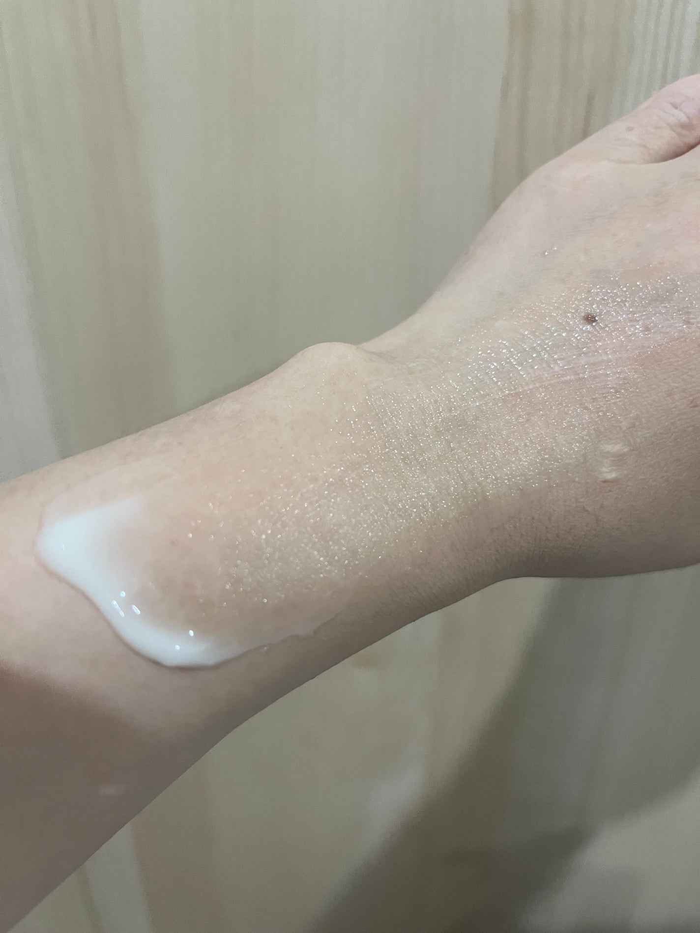 ても on LIPS 「ニベア花王より、ニベア ルーセントビューティバイタルエンリッ..」(3枚目)