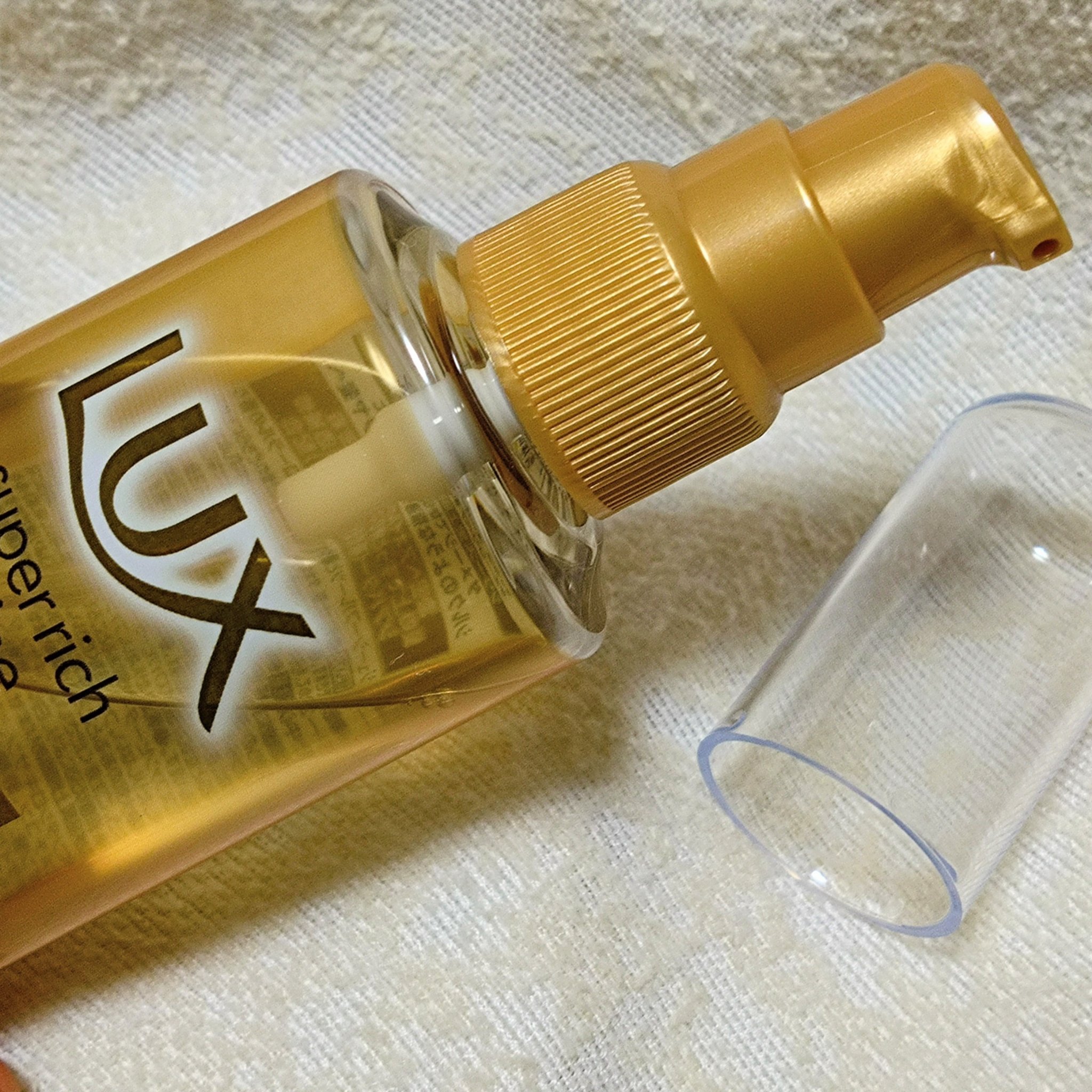 ラックススーパーリッチシャインダメージリペア補修ヘアオイル/LUX/ヘアオイルを使ったクチコミ（3枚目）