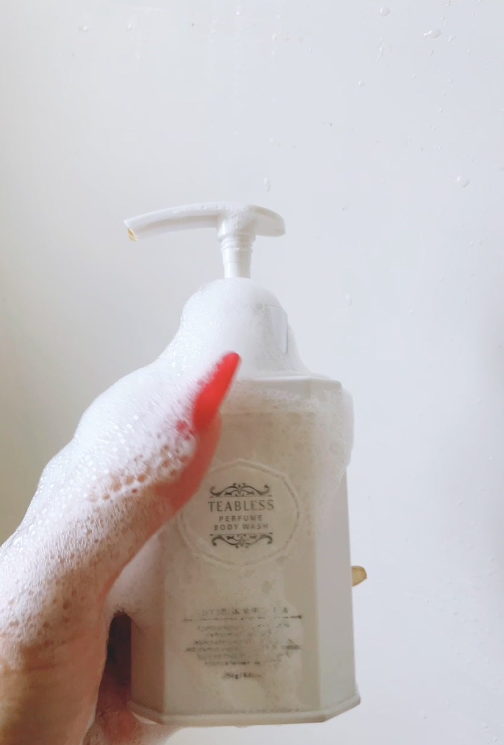 パフュームボディローション リリィムスクホワイトティー/TEABLESS/ボディローションを使ったクチコミ(4枚目)