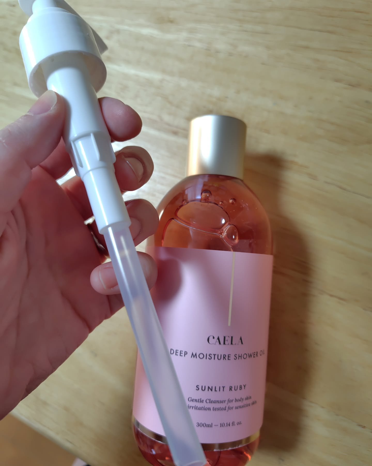 ディープモイスチャーシャワーオイル サンリット ルビー/CAELA/ボディソープを使ったクチコミ（3枚目）