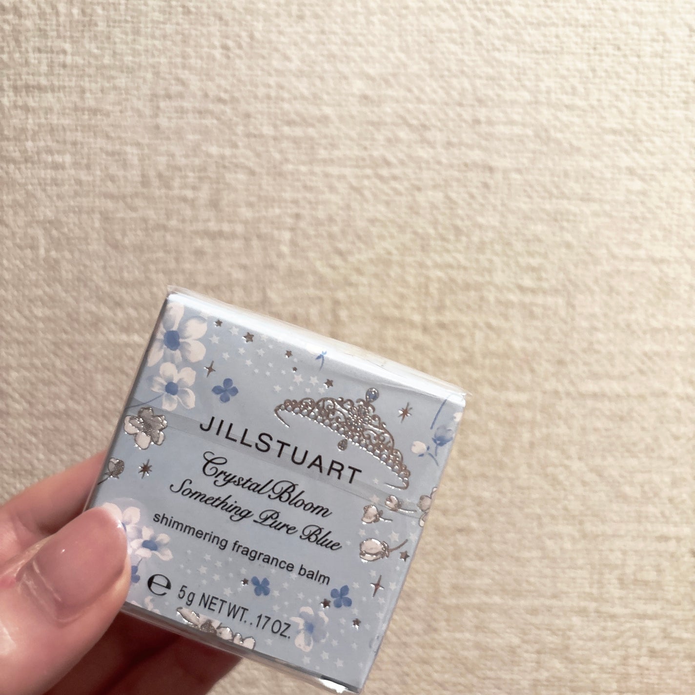 ジルスチュアート クリスタルブルーム サムシングピュアブルー シマリング フレグランスバーム/JILL STUART/練り香水を使ったクチコミ(3枚目)