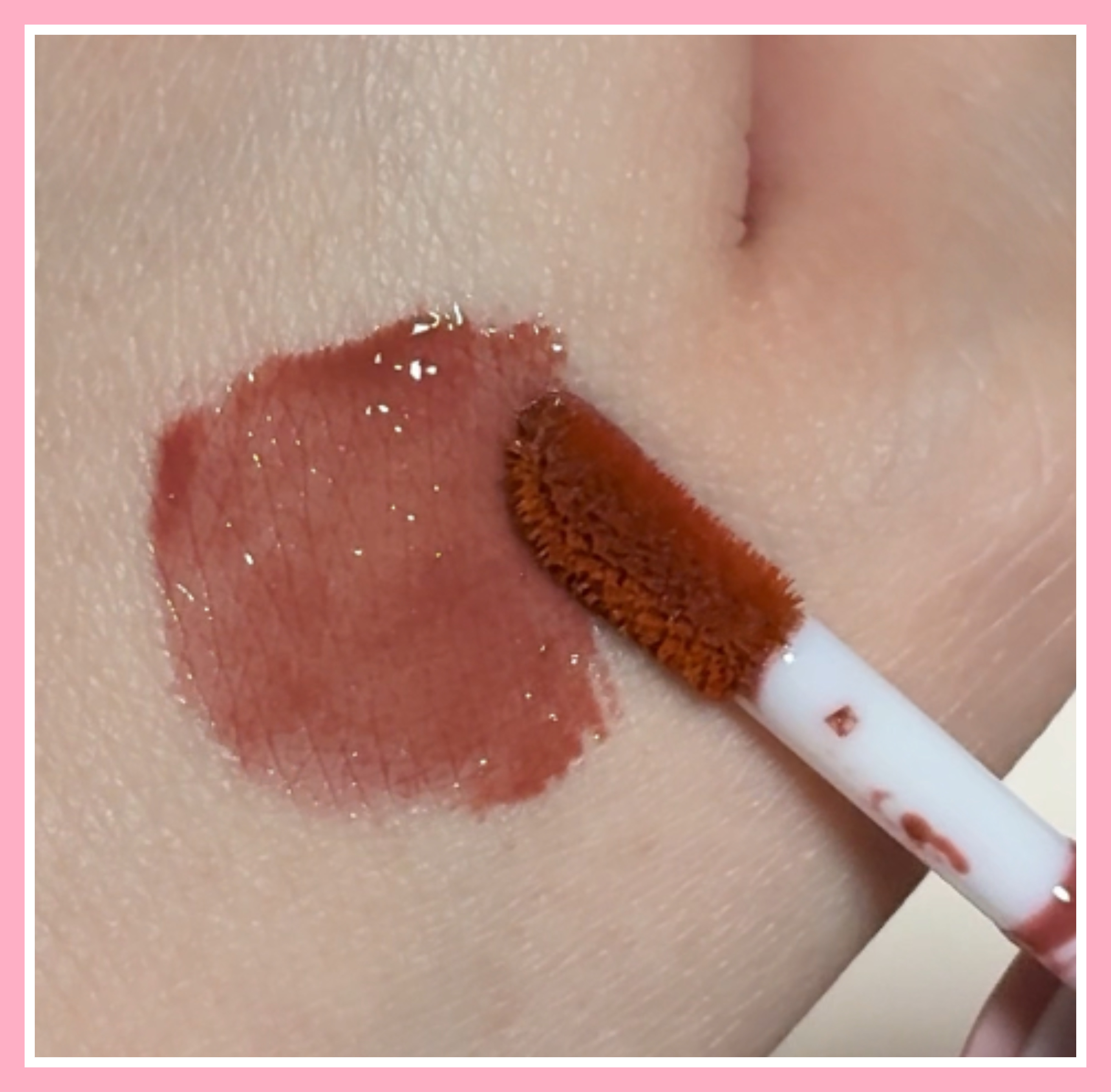 KM チェーン付きグラスティントリップグロス/Kyumme/リップグロスを使ったクチコミ（2枚目）