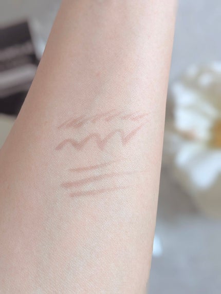 ベルベットアイブロウ/LUMIURGLAS/リキッドアイブロウを使ったクチコミ(5枚目)