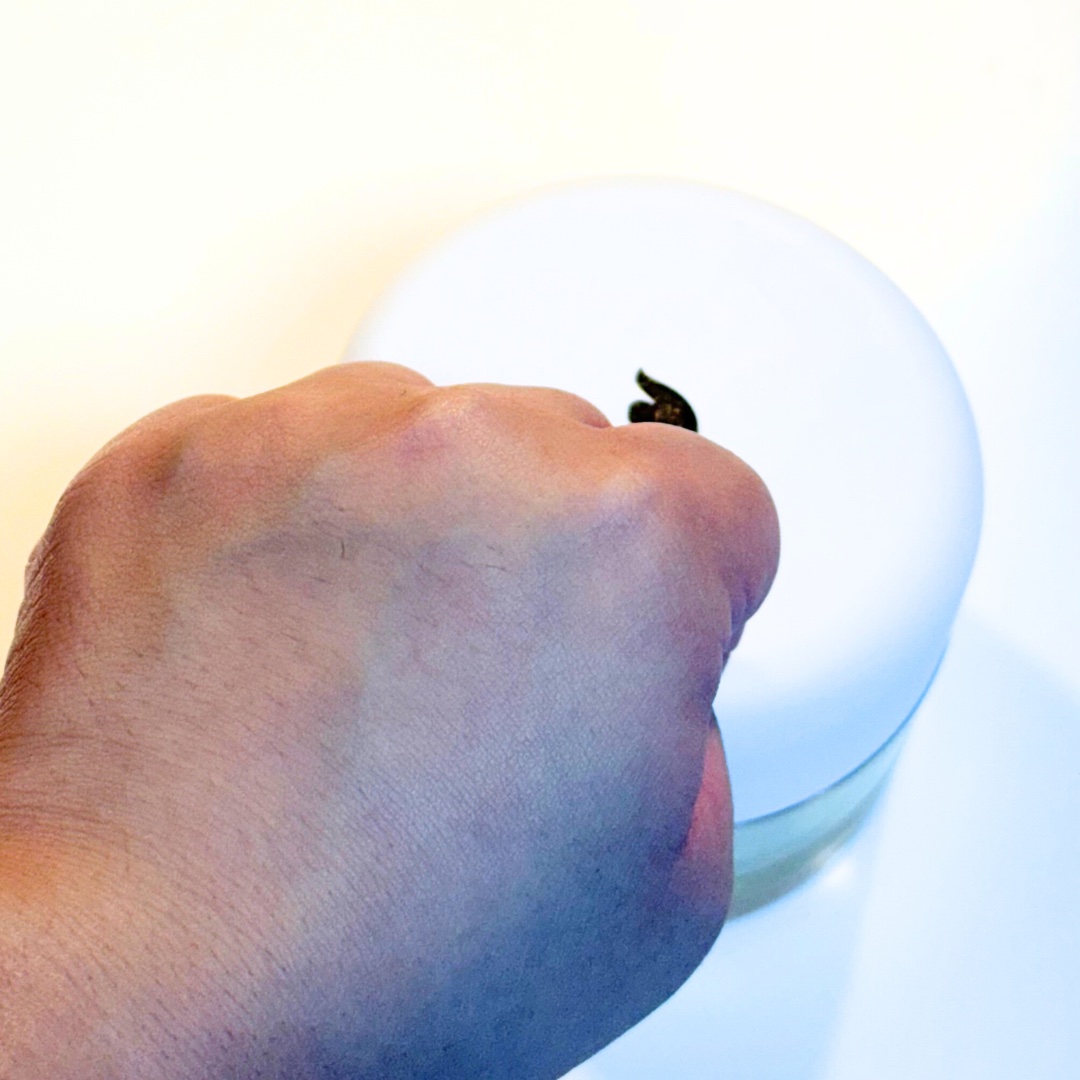 ダヴ リッチクリーミーオイルスクラブ ホワイトローズ＆カメリア/ダヴ/ボディスクラブを使ったクチコミ（3枚目）