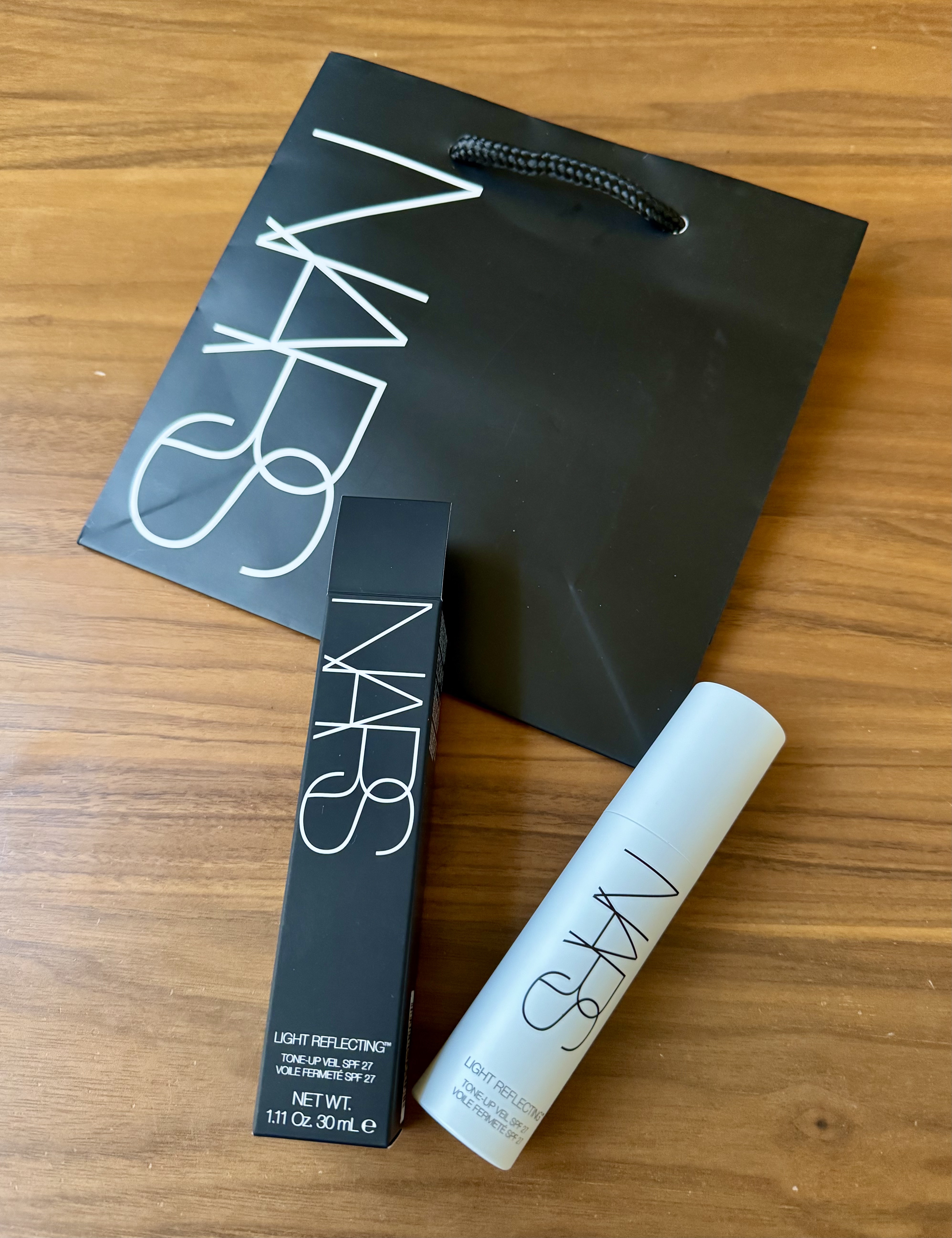 ライトリフレクティング　トーンアップヴェール/NARS/化粧下地を使ったクチコミ（1枚目）