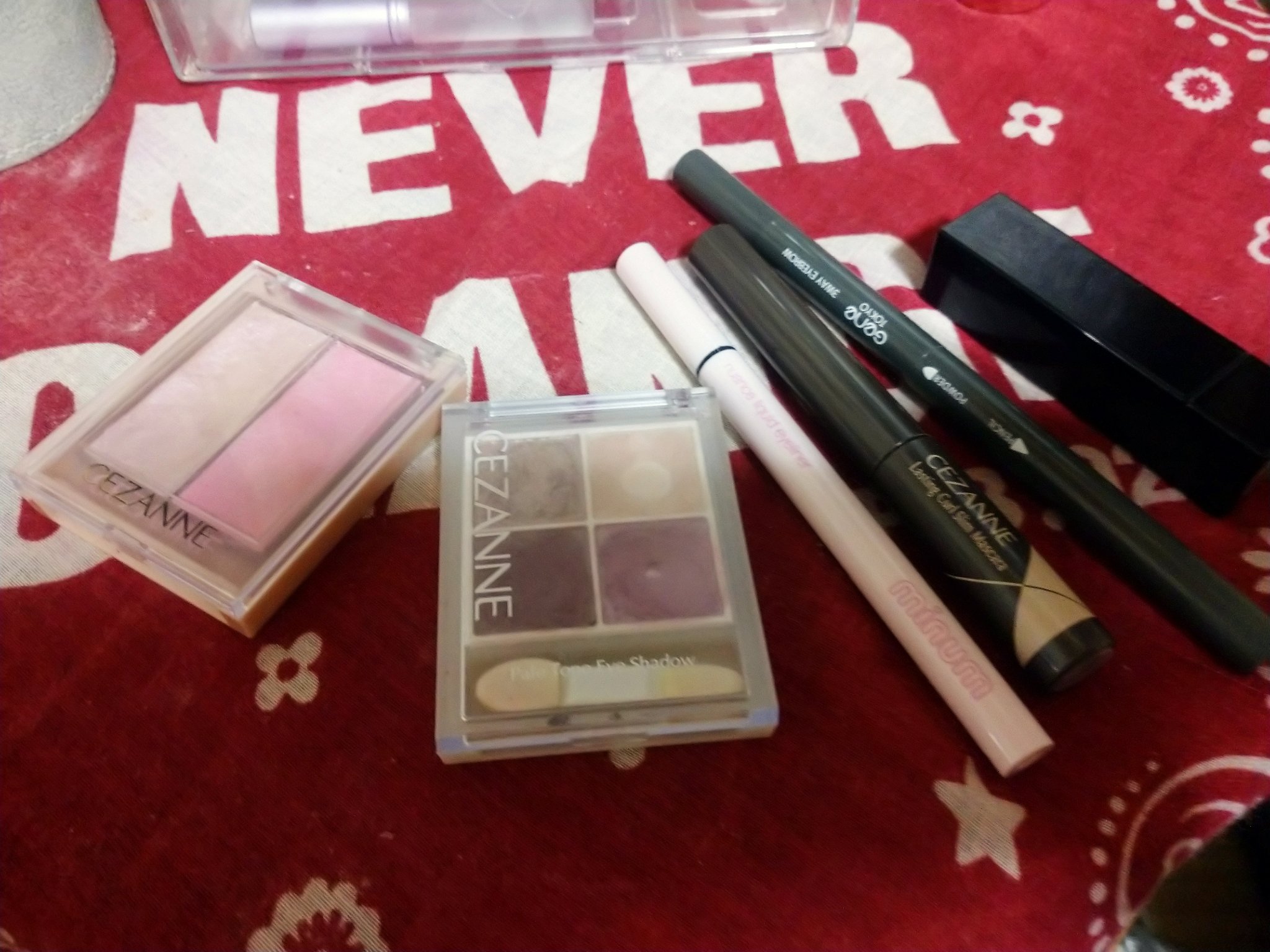 ウォーターグロウコーティングバーム/wakemake/クリーム・エマルジョンファンデーションを使ったクチコミ（2枚目）