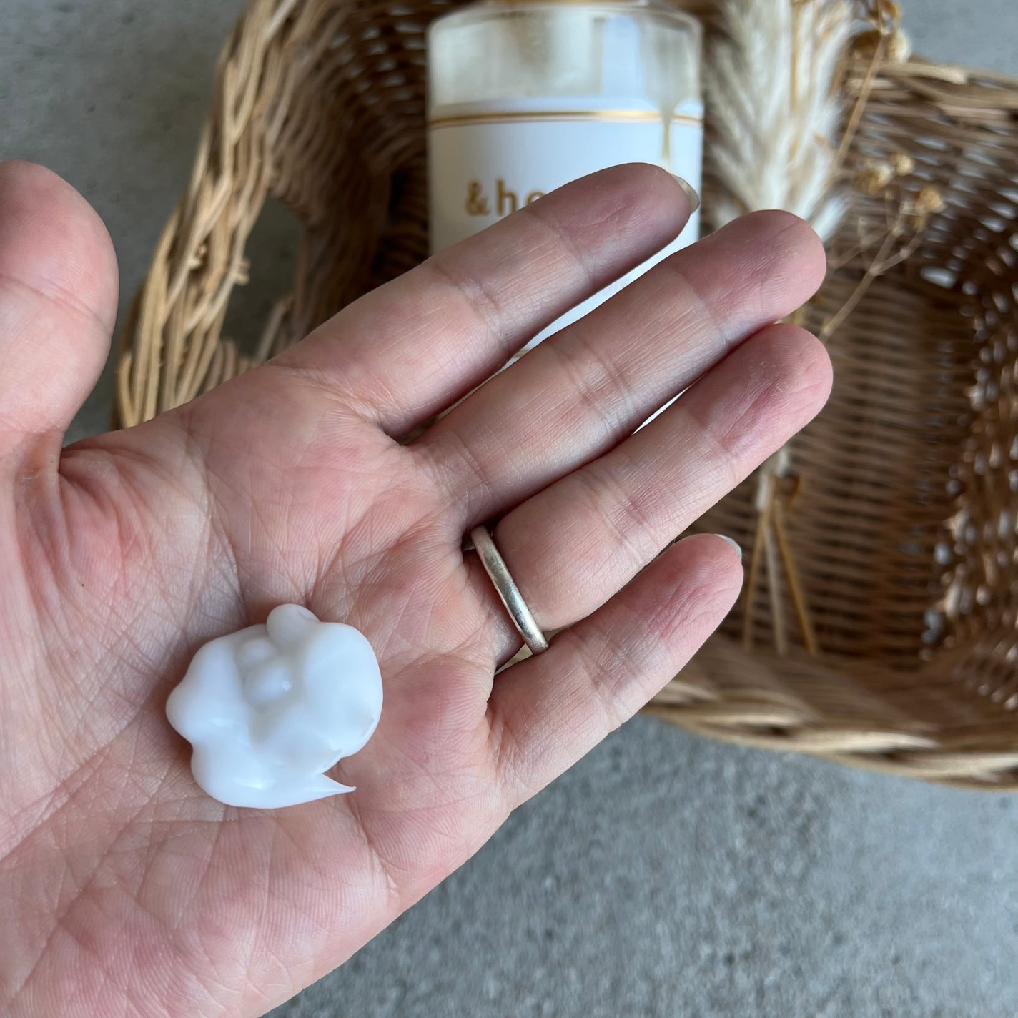 ディープ モイストボディミルク/&honey/ボディミルクを使ったクチコミ(2枚目)