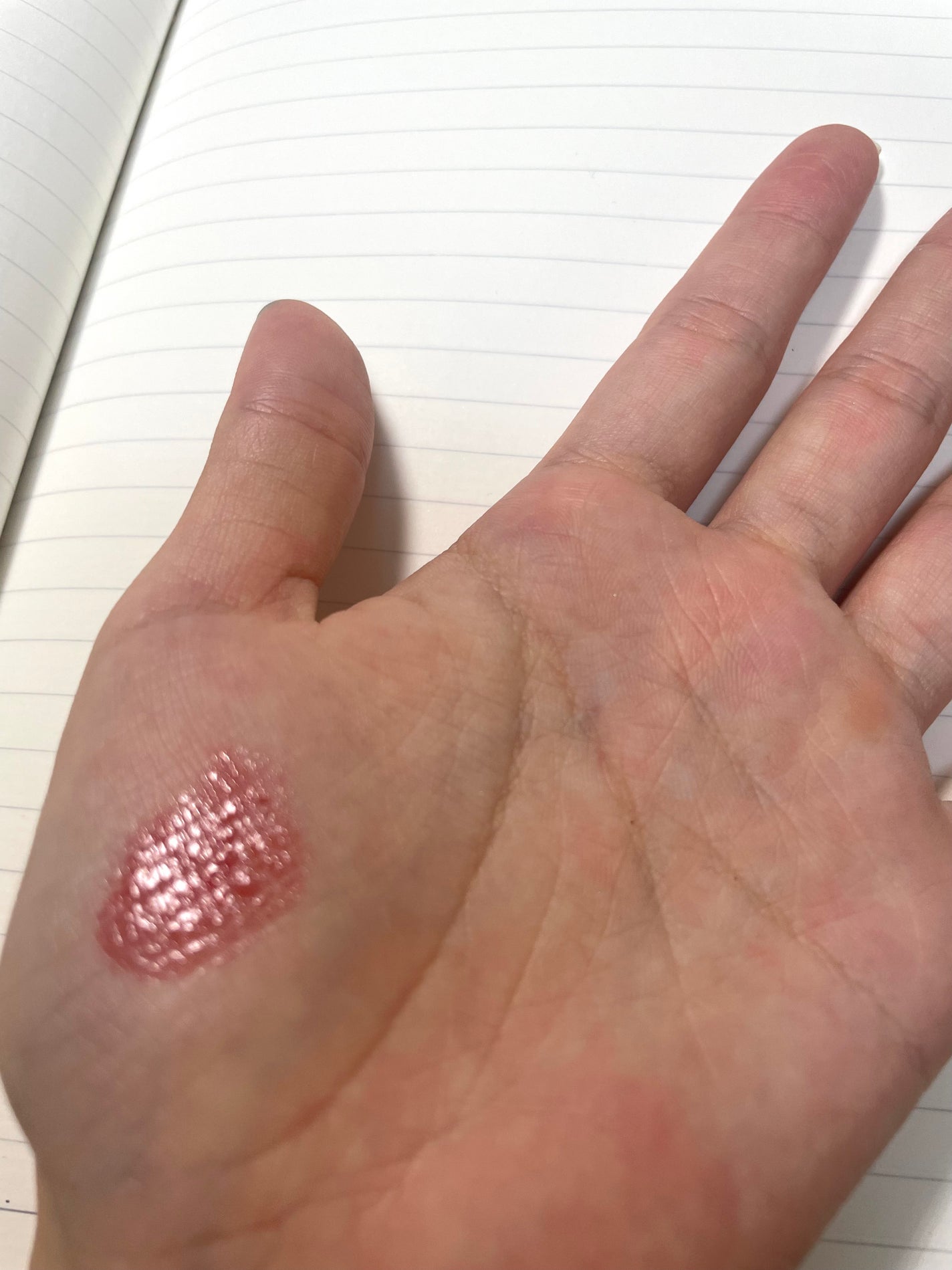 エッセンスルージュS/パラドゥ/口紅を使ったクチコミ(2枚目)