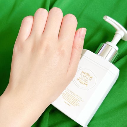 パフュームボディローション リリィムスクホワイトティー/TEABLESS/ボディローションを使ったクチコミ(5枚目)