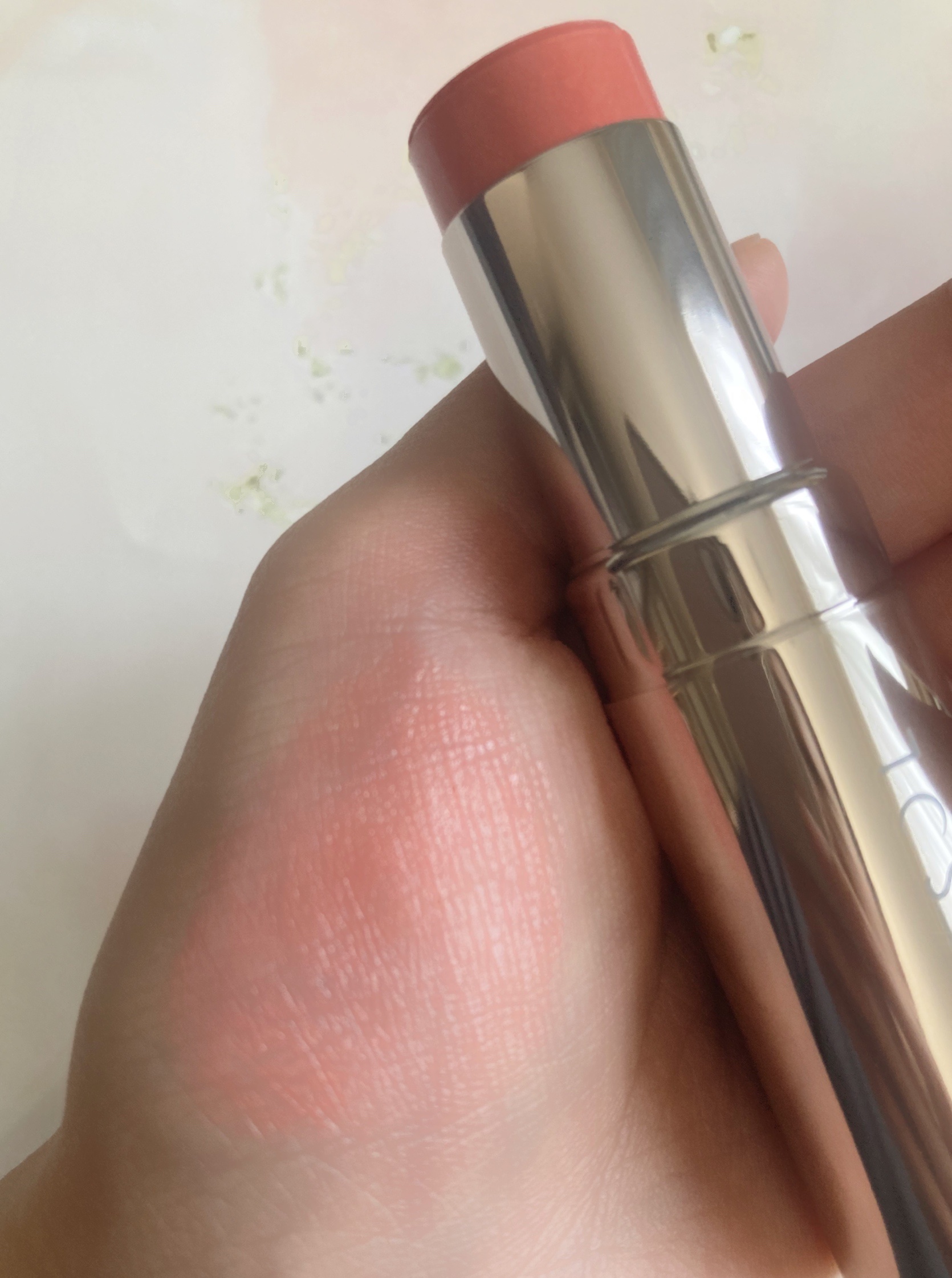 ルナソル ブラッシュスティック/LUNASOL/ジェル・クリームチークを使ったクチコミ（2枚目）