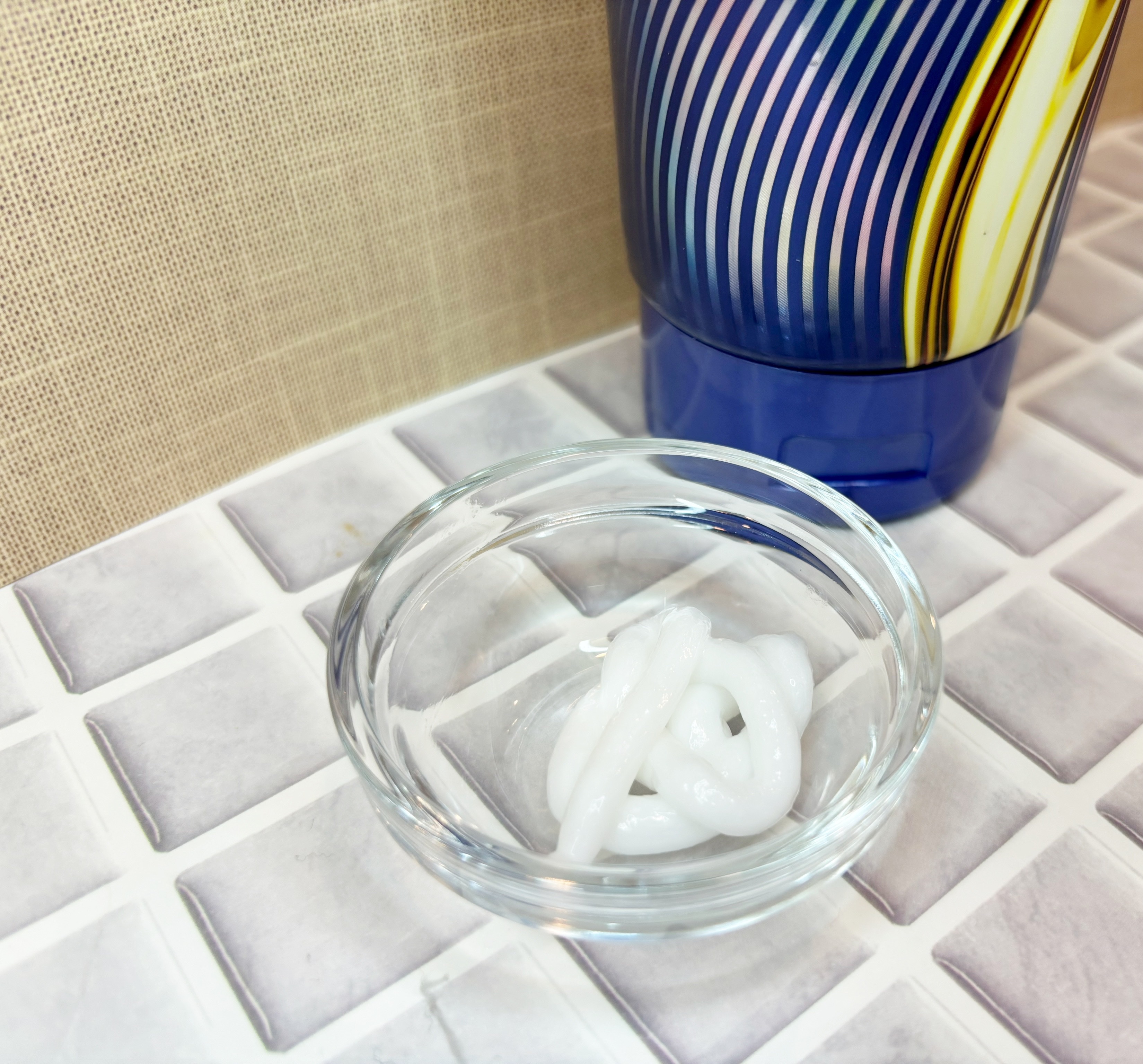 ラックス　スーパーリッチシャイン  リラックスナイトケア　まとまりチューブトリートメント/LUX/洗い流すヘアトリートメントを使ったクチコミ（2枚目）