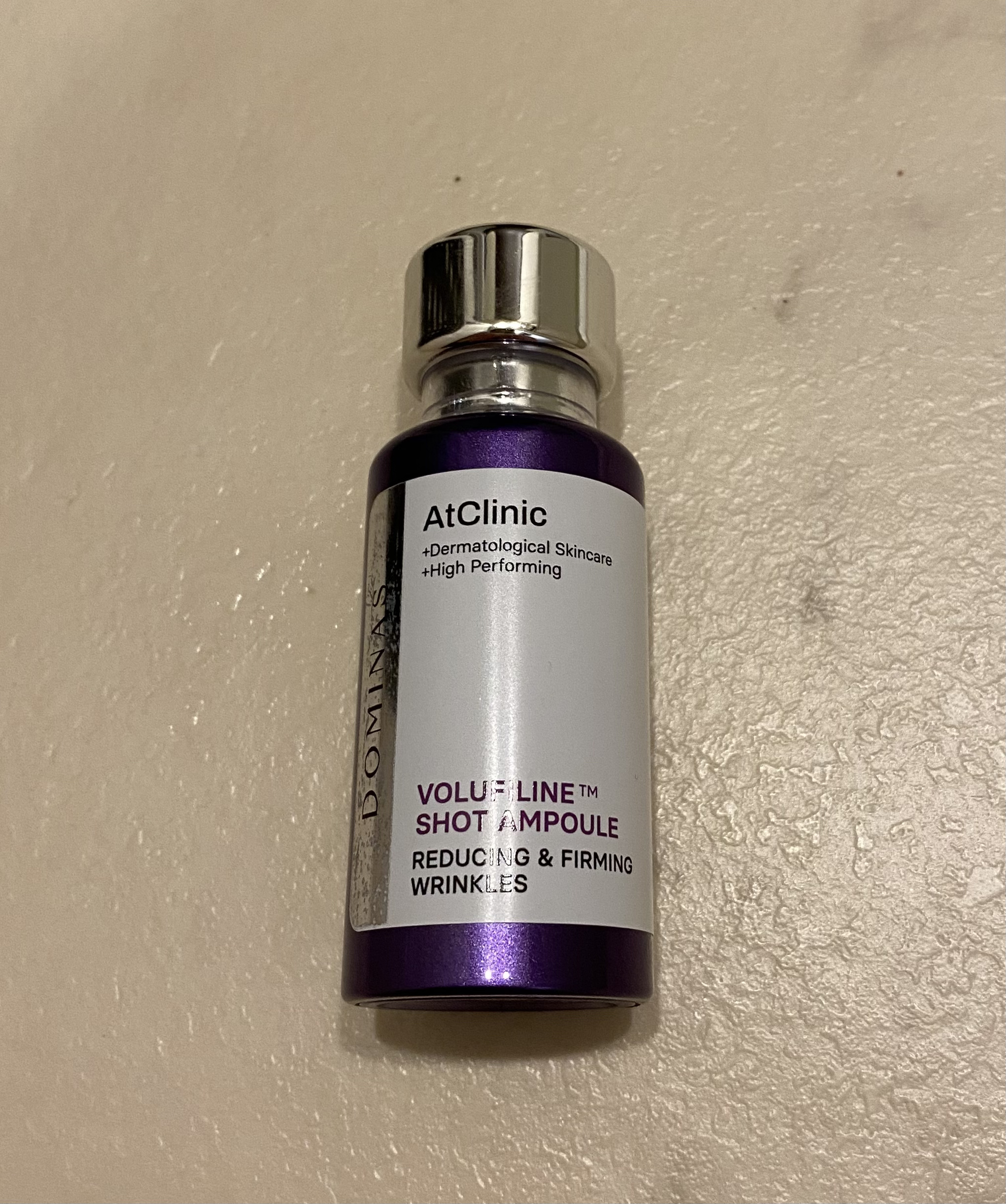 ⭐️DOMINAS　アットクリニックリンクルショットアンプル

Qoo10でお得に購入できました。

アンチエイジングに効果的な成分たっぷりで、目の周りの乾燥や、ほうれい線やおでこのシワに集中的に使用しています。なかなか効果を実感するまでに