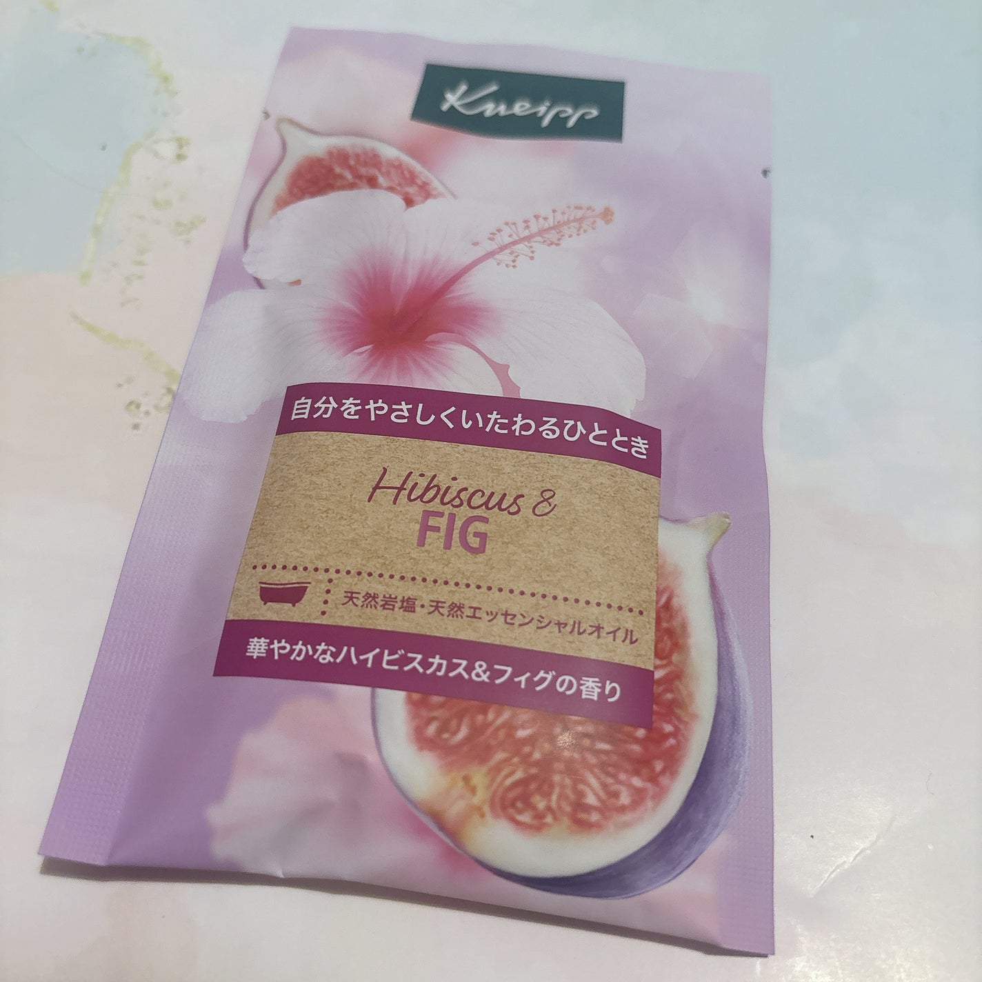 クナイプ バスソルト ハイビスカス&フィグの香り/クナイプ/無機塩系入浴剤を使ったクチコミ(1枚目)