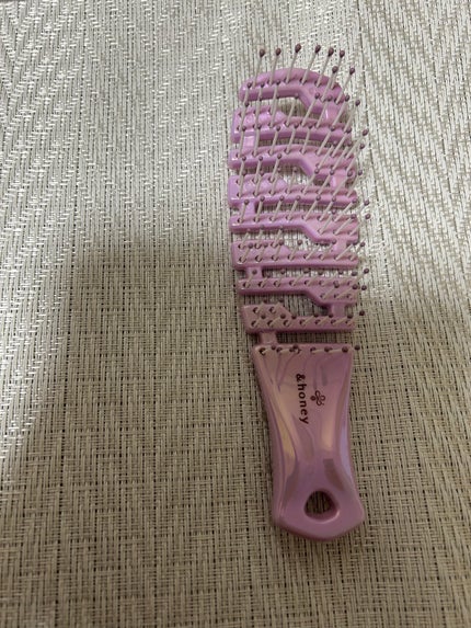 速乾ブラシ/セリア/ヘアブラシを使ったクチコミ(5枚目)