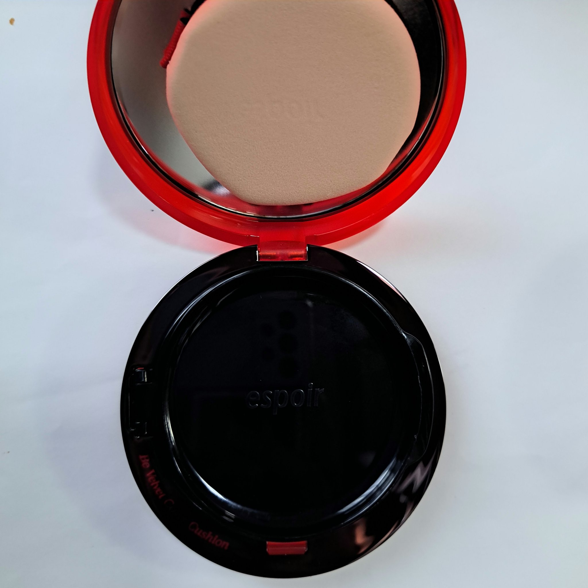 ビーベルベット セバムカットクッション/espoir/プレストパウダーを使ったクチコミ（2枚目）