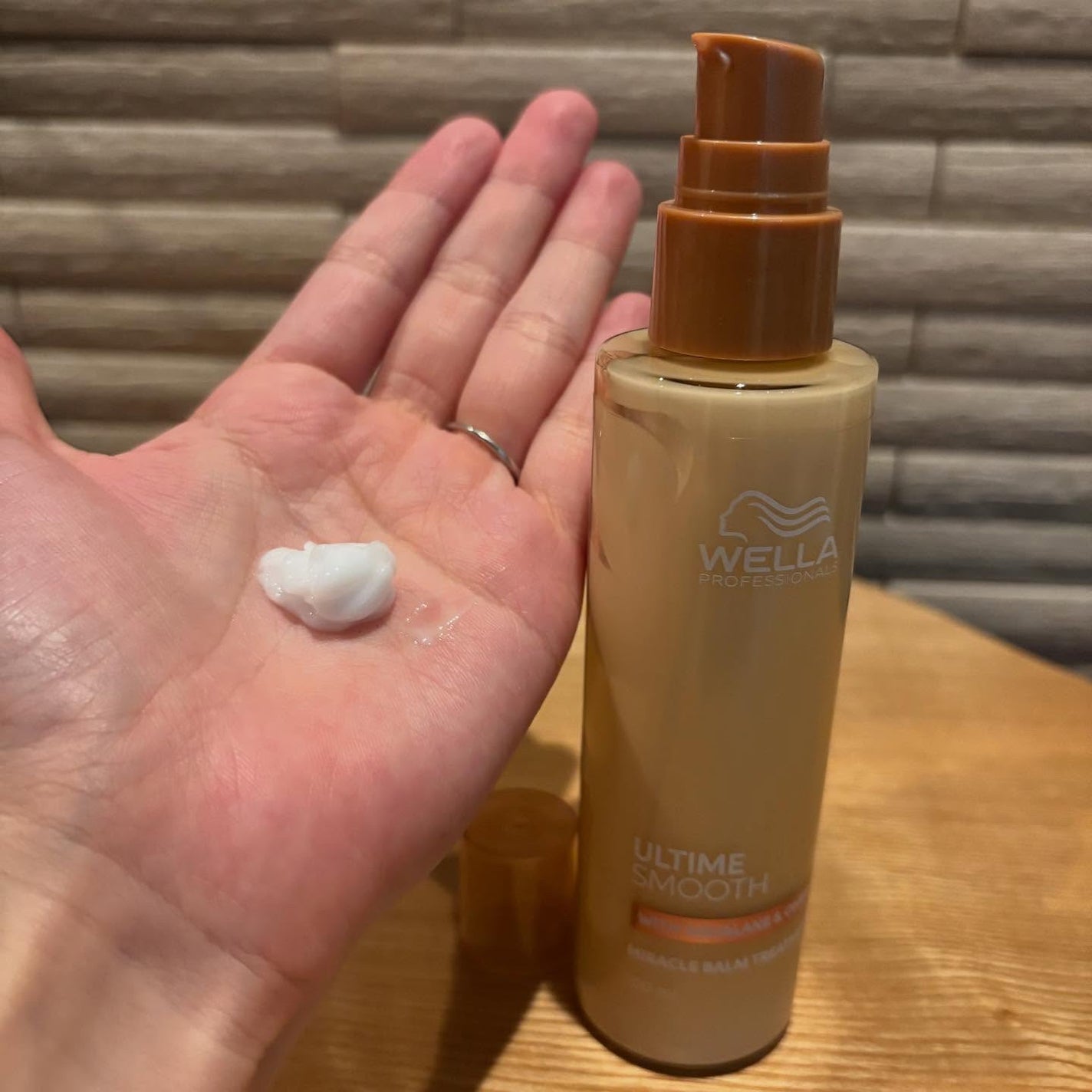 アルタイム スムース ミラクルバームトリートメント/ウエラ/アウトバストリートメントを使ったクチコミ(5枚目)