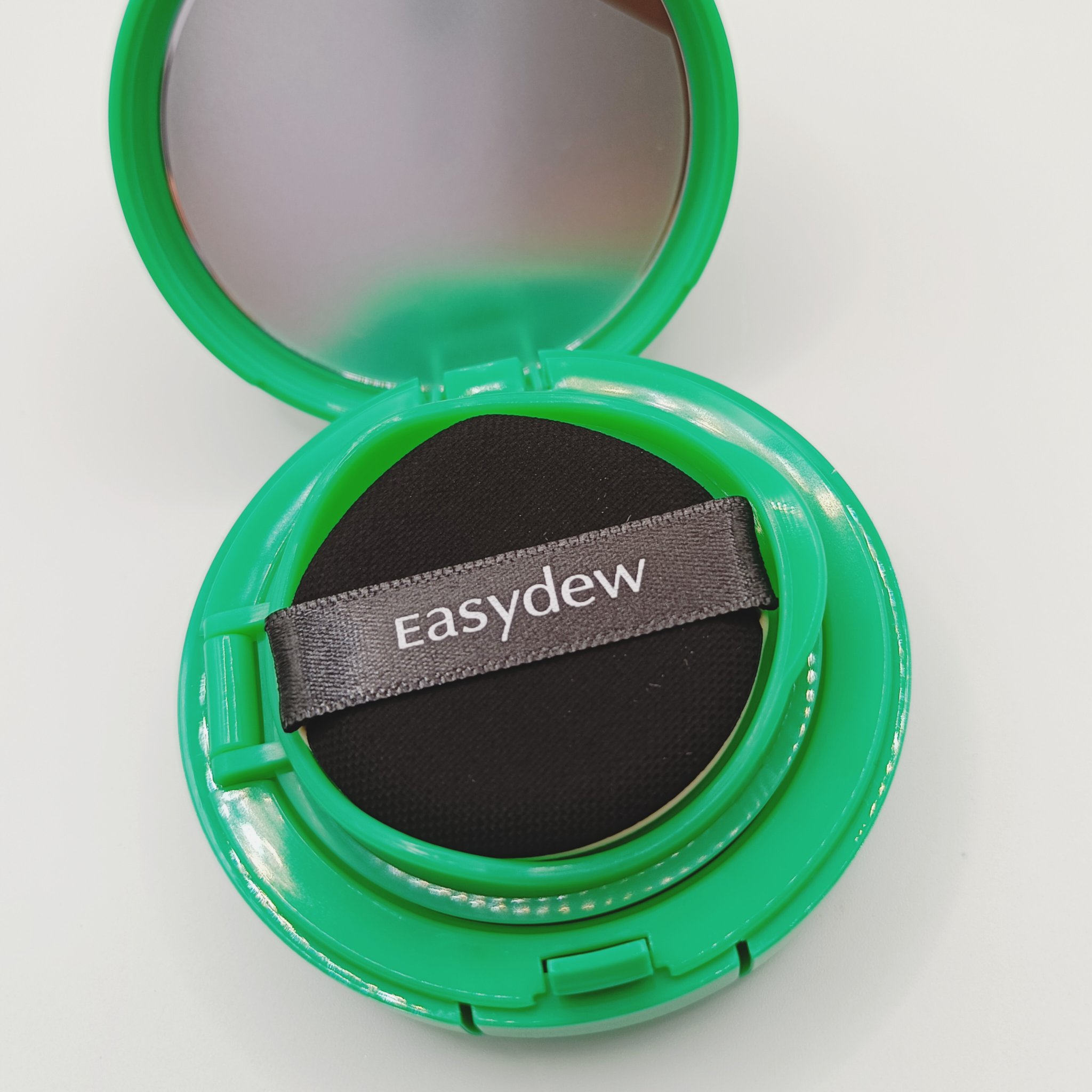 イージーデュー メラB トーニングアンプルクッション/Easydew/クッションファンデーションを使ったクチコミ（2枚目）