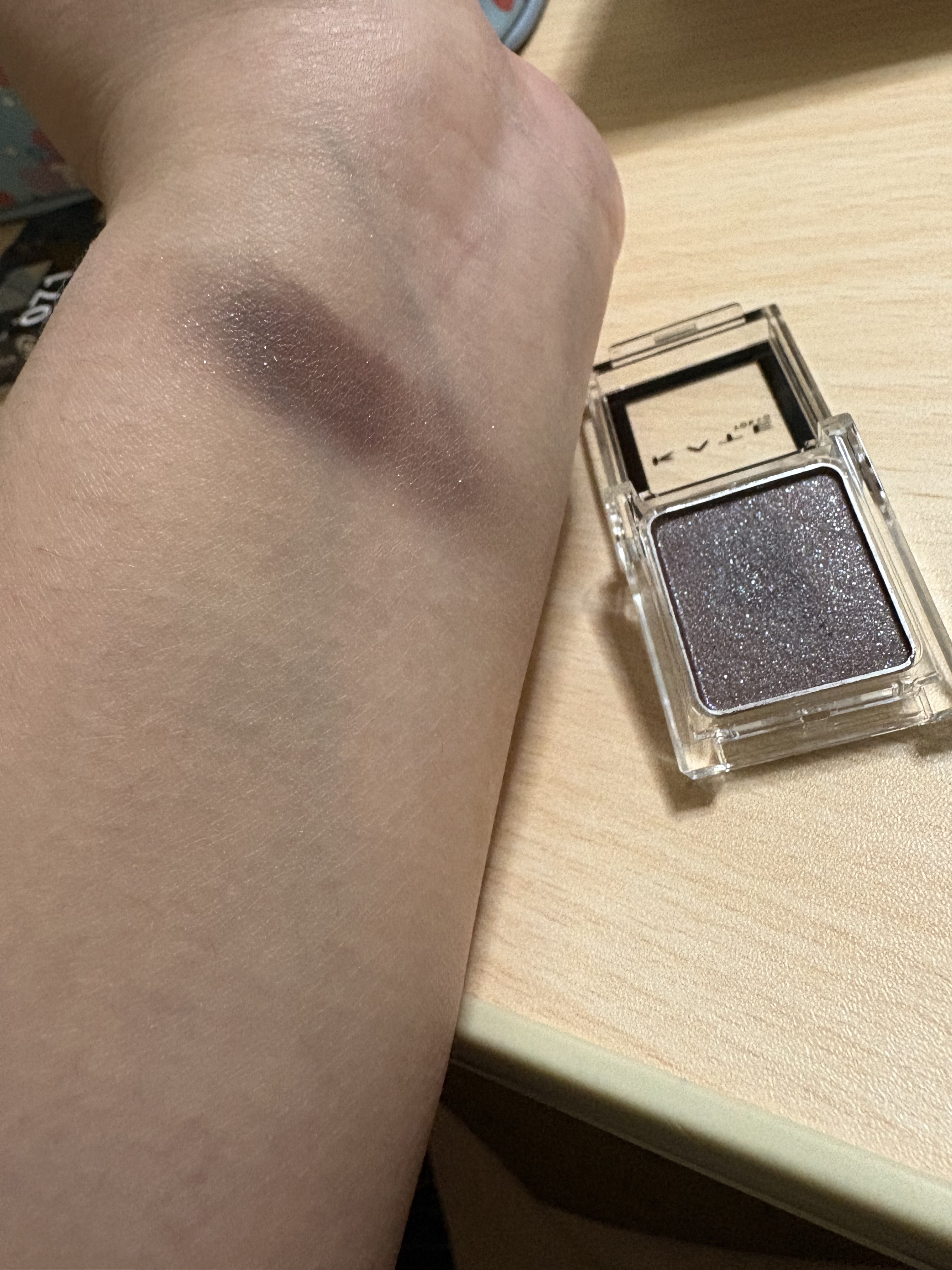 ケイト ザ アイカラー 071【グリッター】トープブラウン/KATE/単色アイシャドウを使ったクチコミ（2枚目）