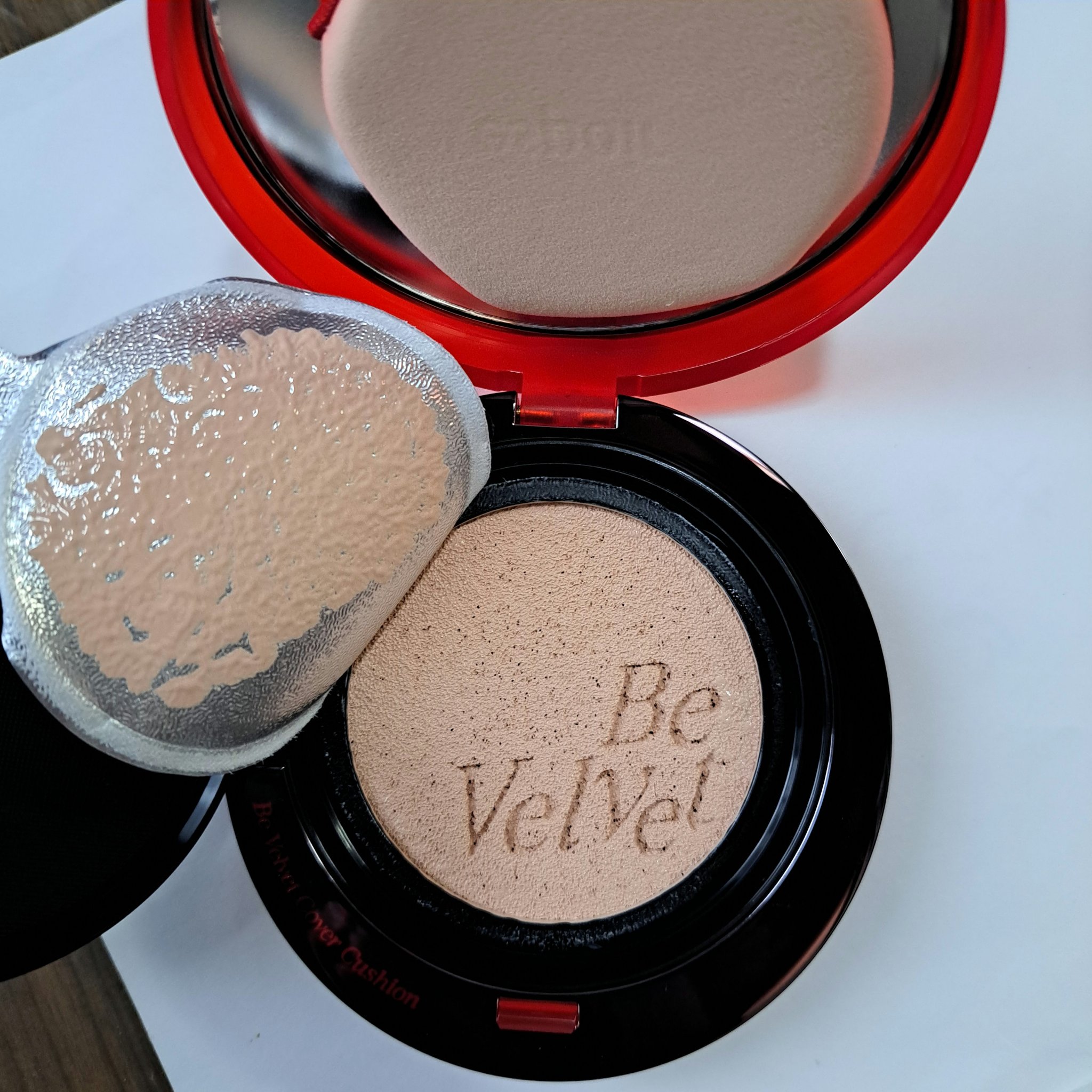 ビーベルベット セバムカットクッション/espoir/プレストパウダーを使ったクチコミ（3枚目）