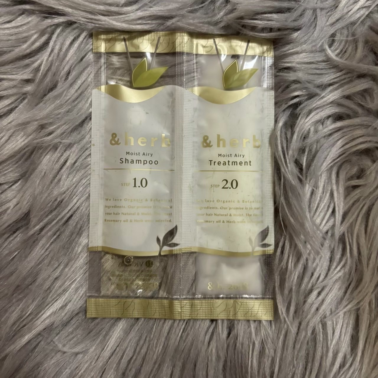 モイストエアリーシャンプー1.0/＆herb/市販シャンプーを使ったクチコミ（1枚目）