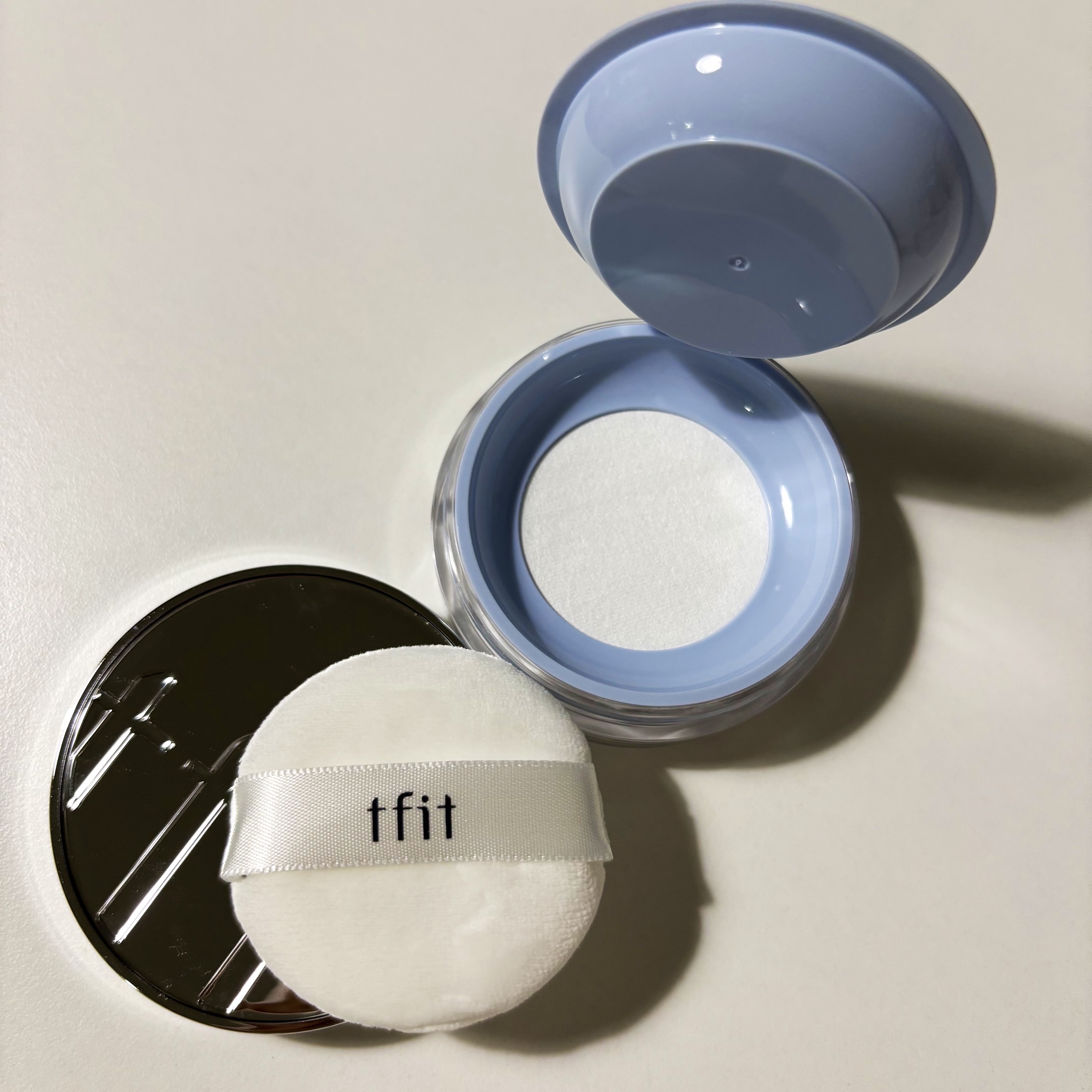トランスルーセントセットエッセンシャルパウダー/TFIT/ルースパウダーを使ったクチコミ（3枚目）