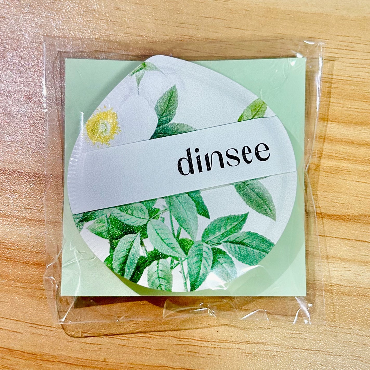 プレミ アムビーガン トーンアップ日焼け止め SPF50+PA++++/dinsee/日焼け止めミルクを使ったクチコミ(3枚目)