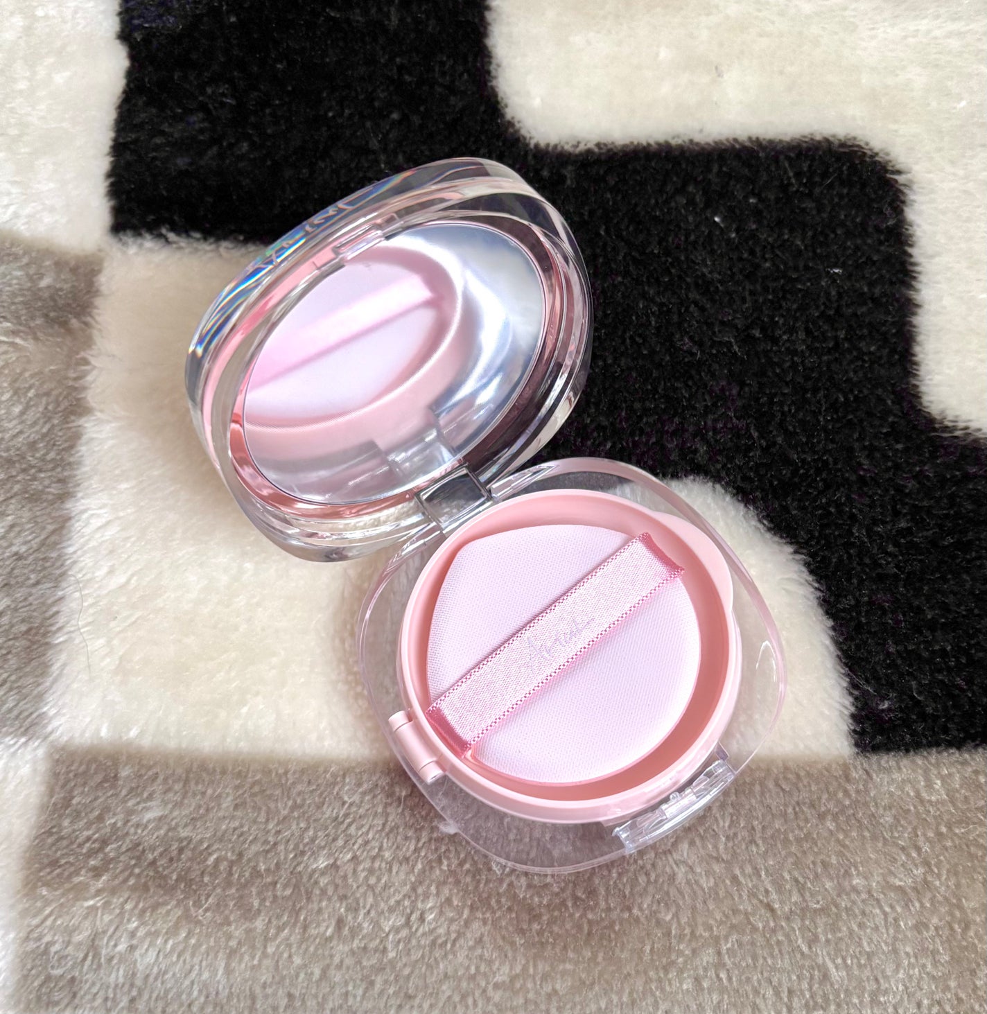 アリウル インクフェザーカバーラスティングクッション/Ariul/クッションファンデーションを使ったクチコミ(3枚目)