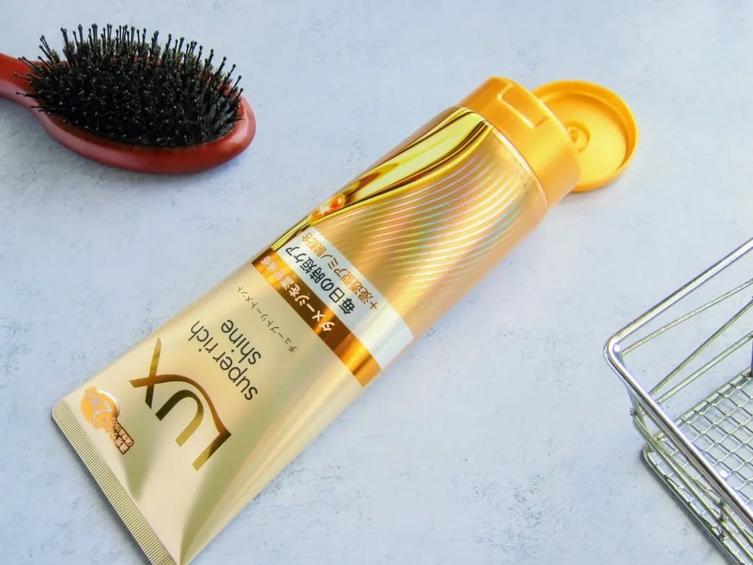 ラックス　スーパーリッチシャイン ダメージリペア　補修チューブトリートメント/LUX/洗い流すヘアトリートメントを使ったクチコミ（2枚目）