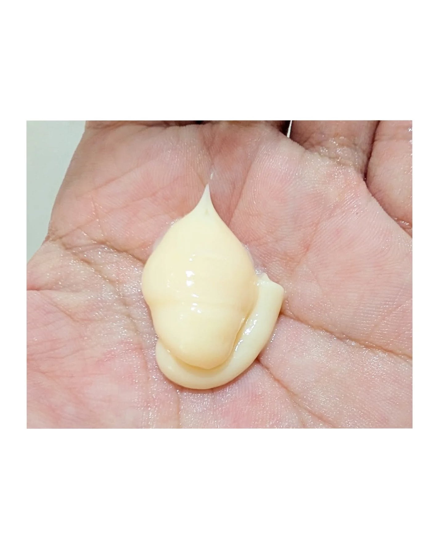 スーパーリッチシャイン ダメージリペア リッチ補修トリートメント/LUX/洗い流すヘアトリートメントを使ったクチコミ(2枚目)