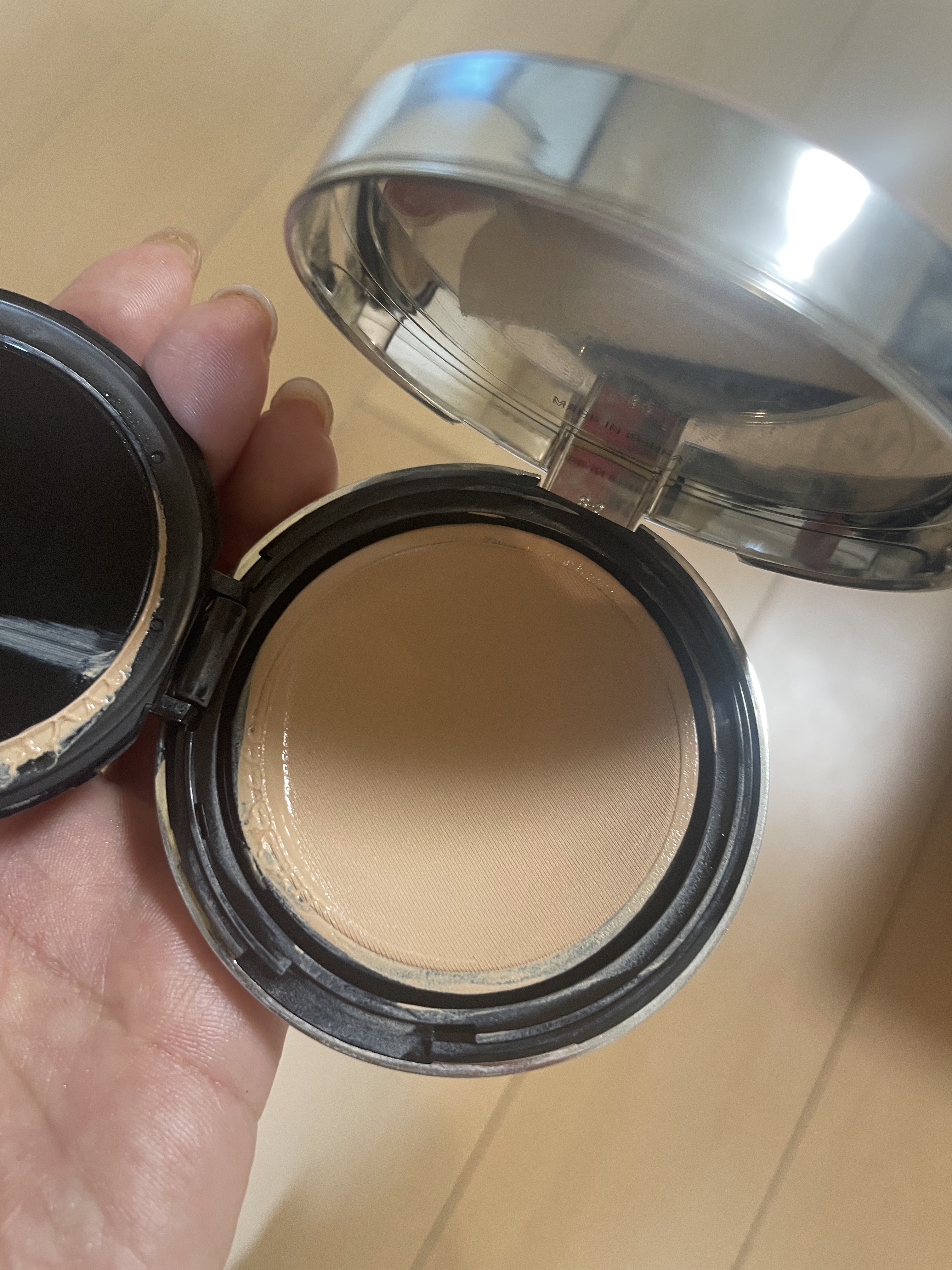 Dior ディオールスキン フォーエヴァー イドラ グロウ クッション（リフィル）のクチコミ「リピ買いのクッションファンデ。
ムラにならず綺麗に肌を仕上げてくれます。
お直しにも良くて、オ.....」（2枚目）